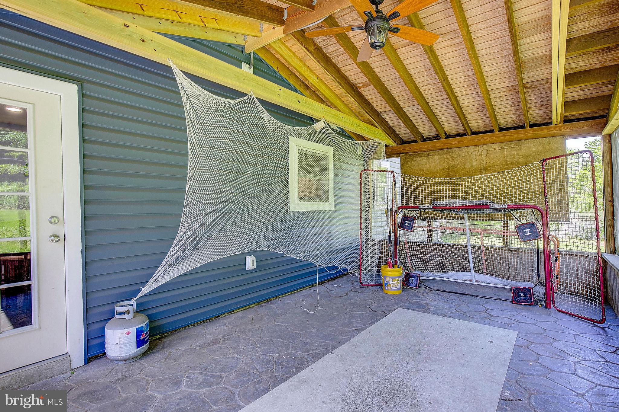 KENILWORTH - Residential