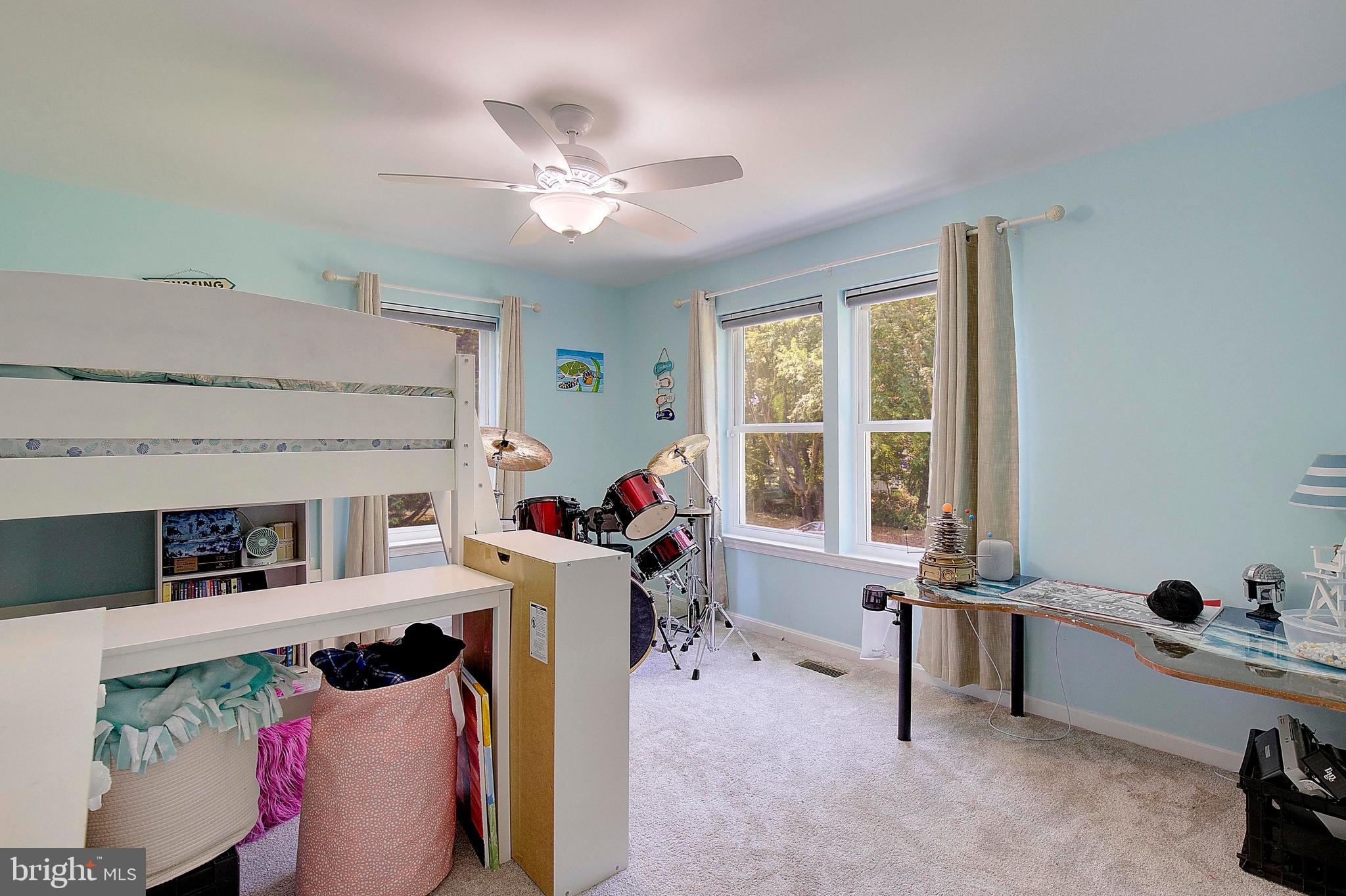 KENILWORTH - Residential