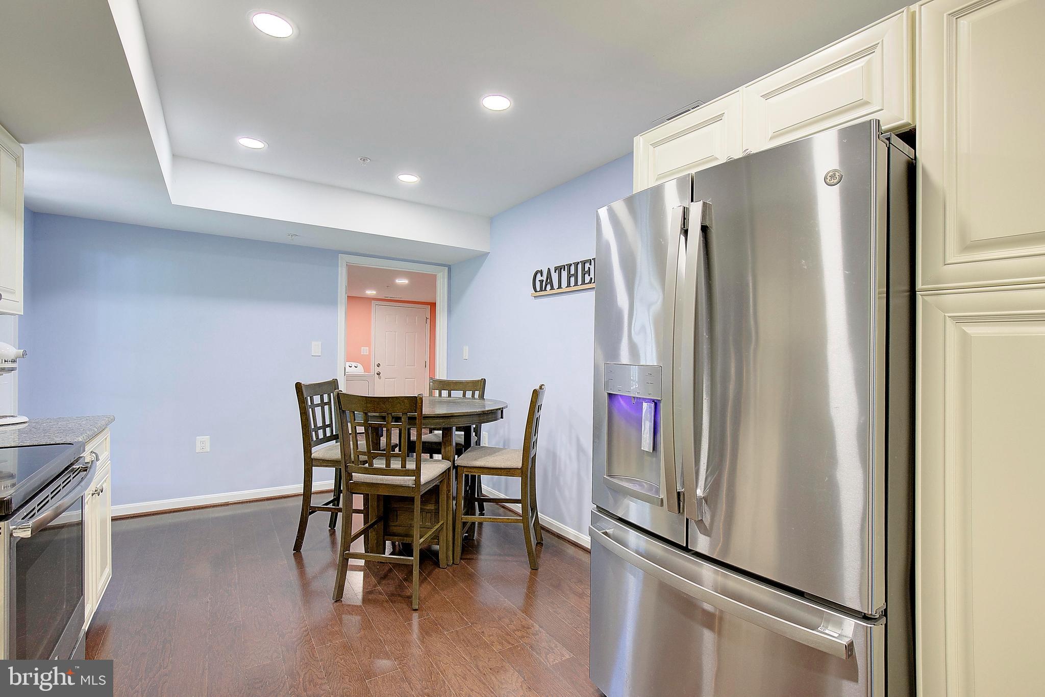 KENILWORTH - Residential