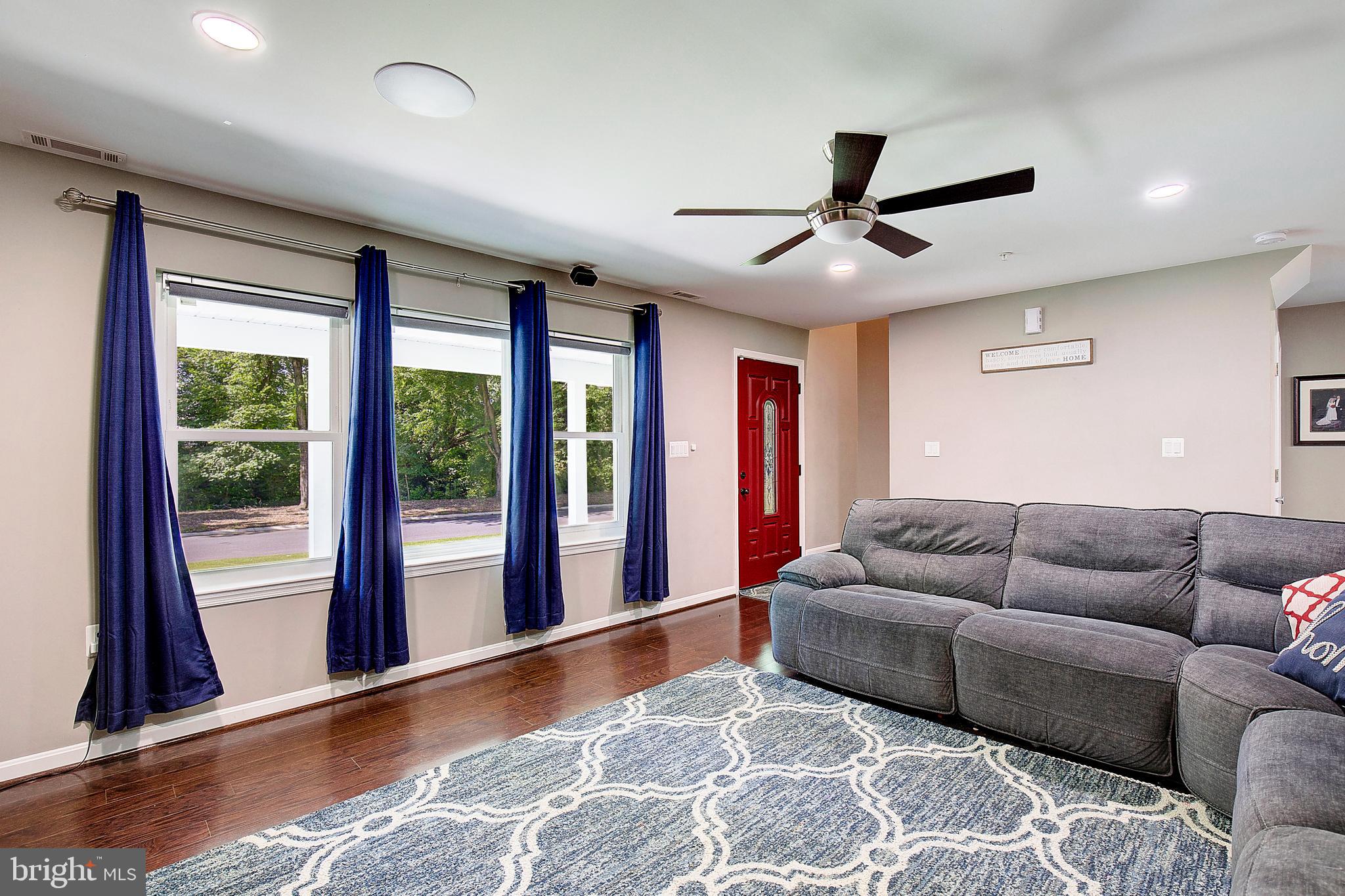 KENILWORTH - Residential