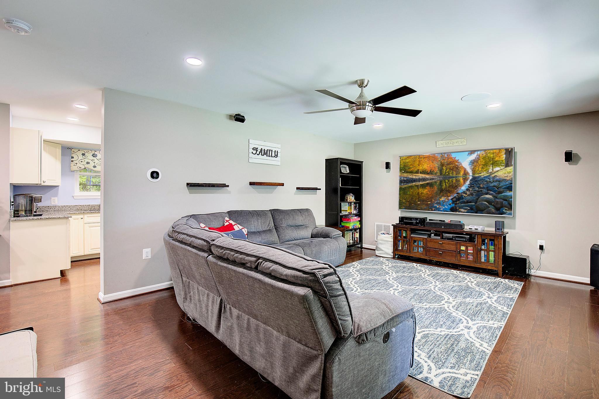 KENILWORTH - Residential