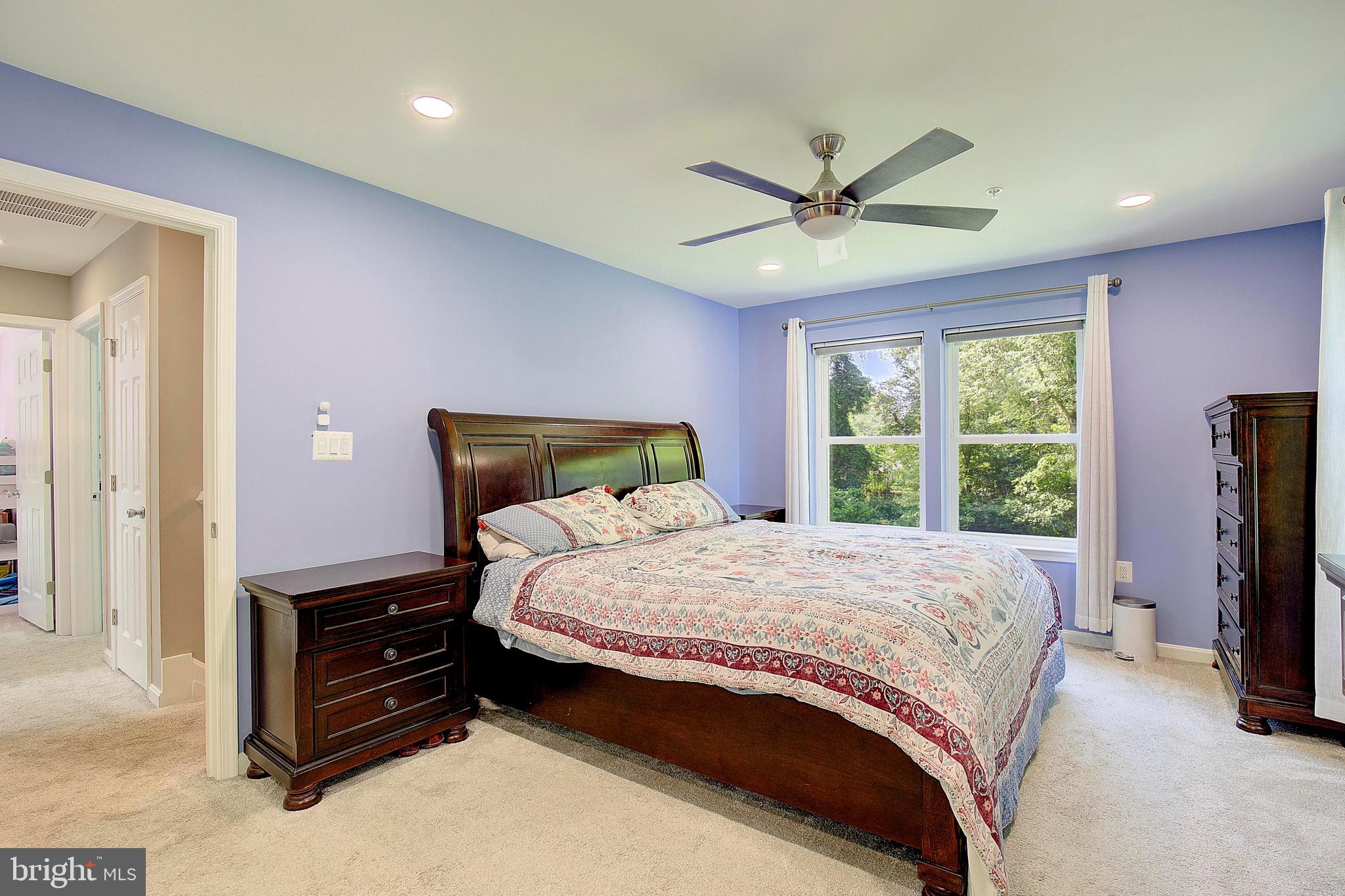 KENILWORTH - Residential