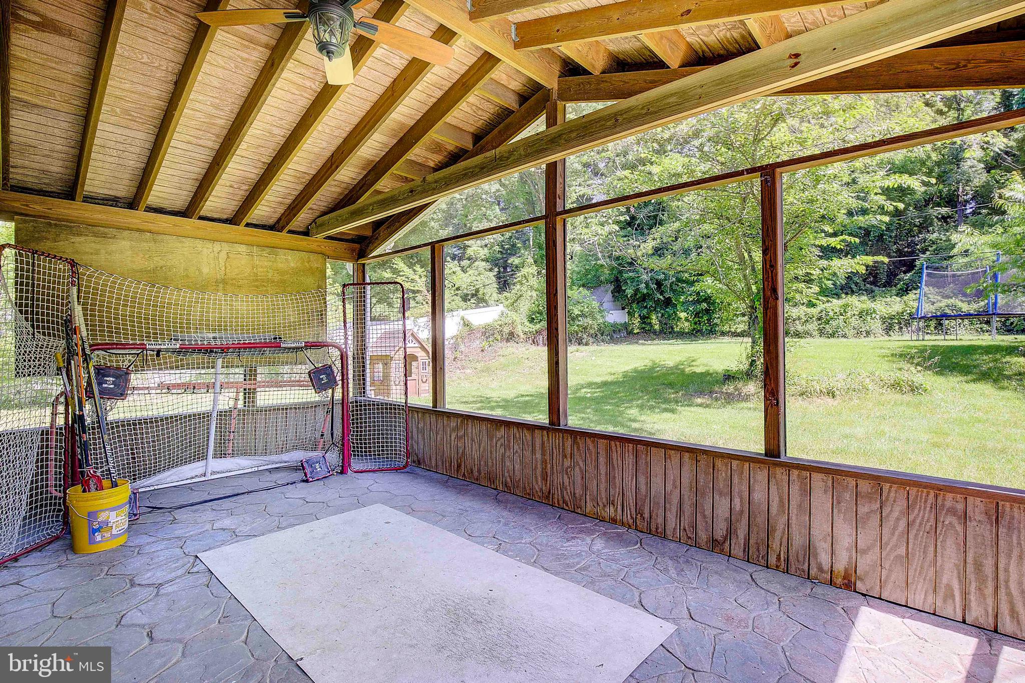 KENILWORTH - Residential