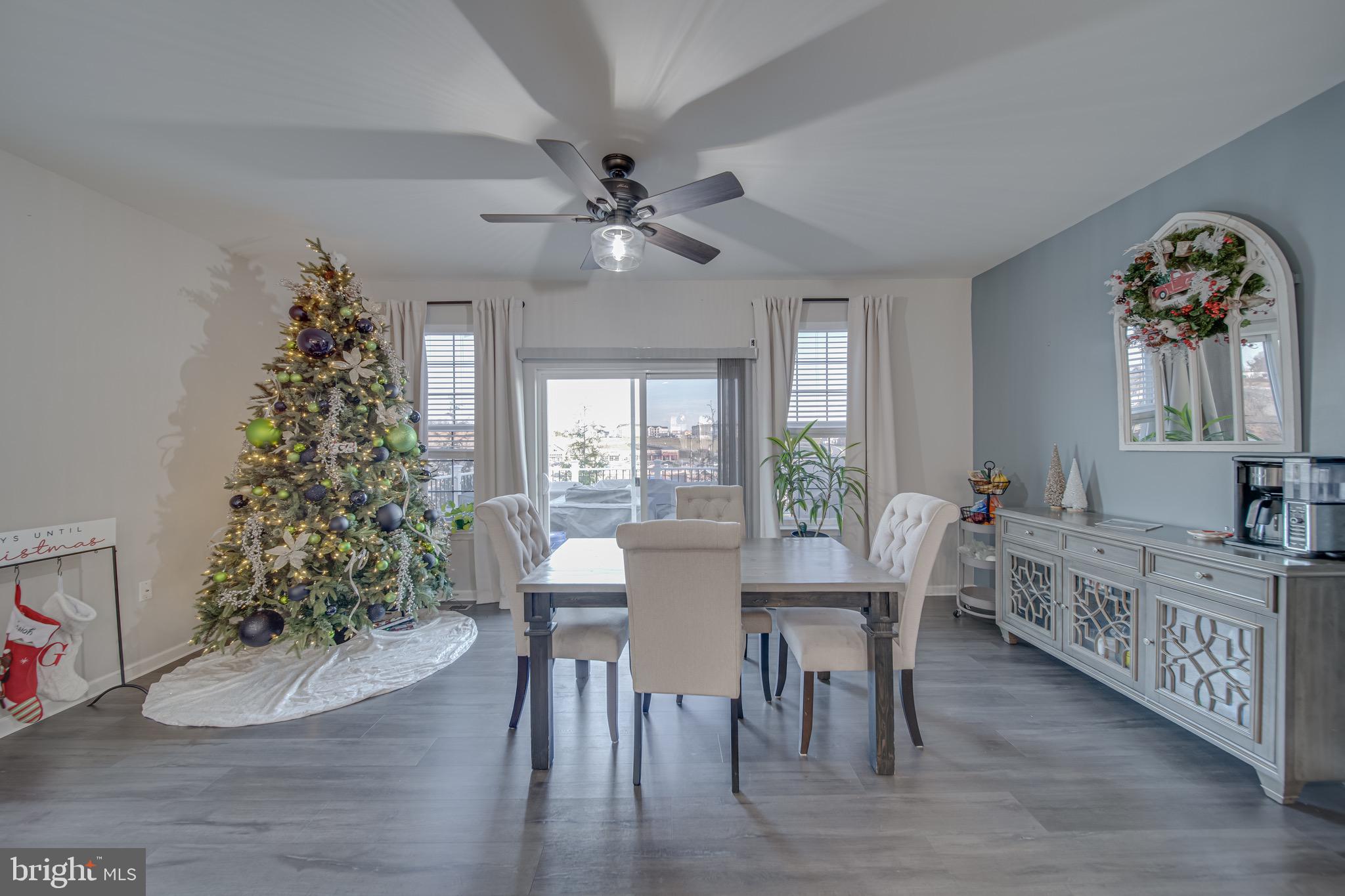 RIVERSIDE VILLAGES - Residential Lease