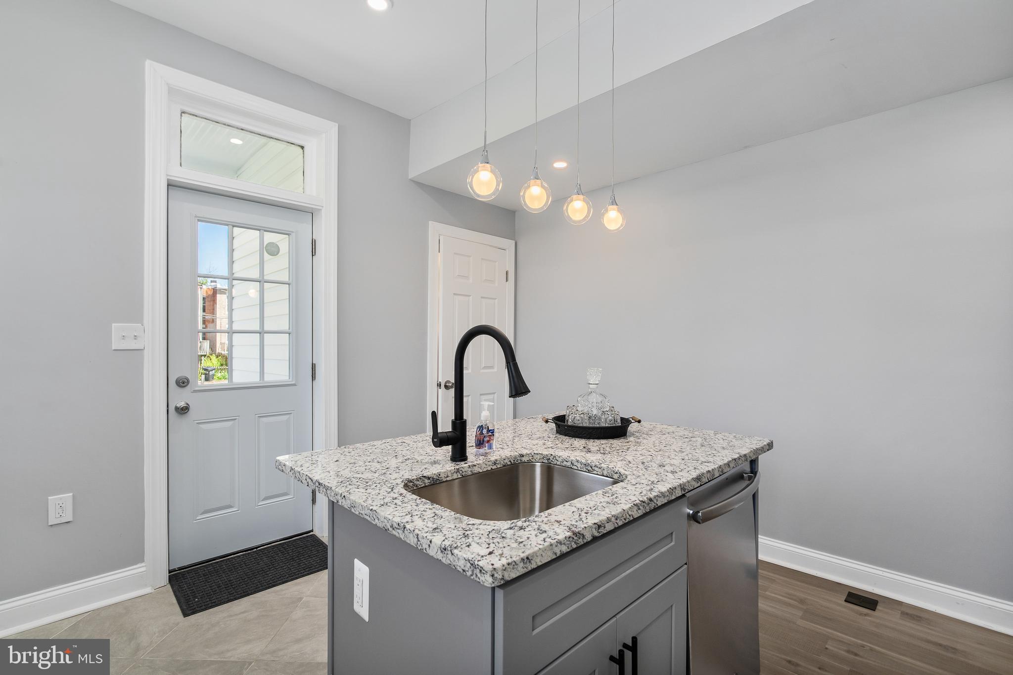 WAVERLY - Residential