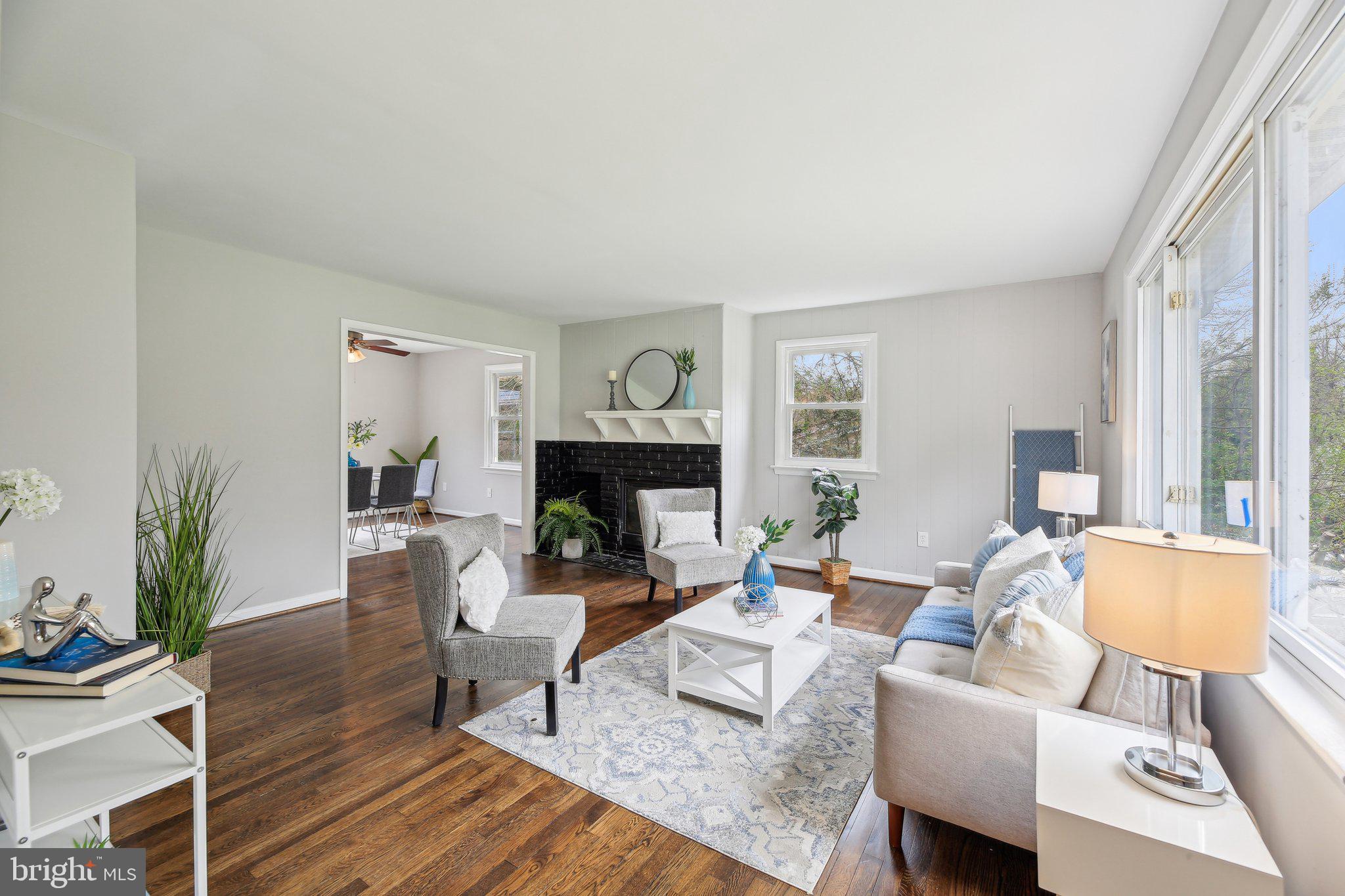 SKYLINE MANOR - Residential