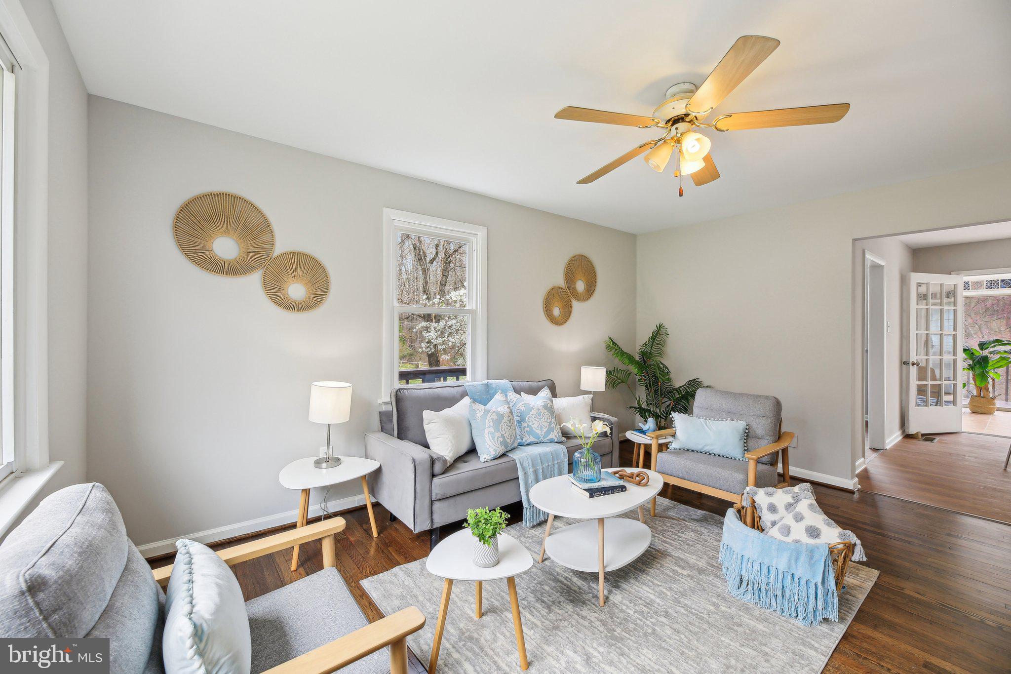 SKYLINE MANOR - Residential