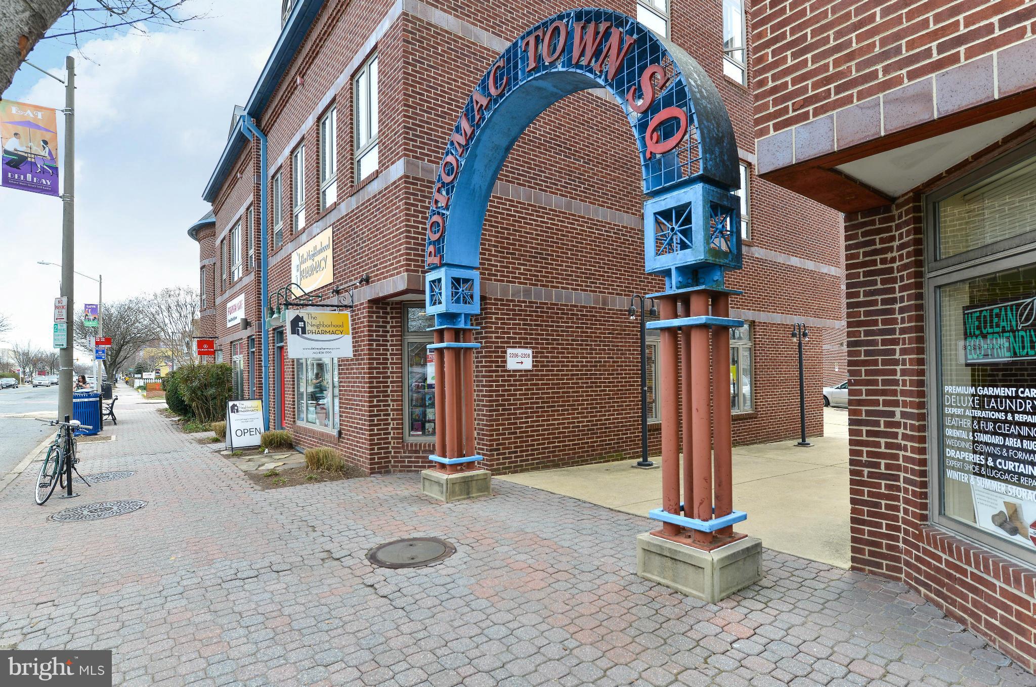 DEL RAY - Residential Lease