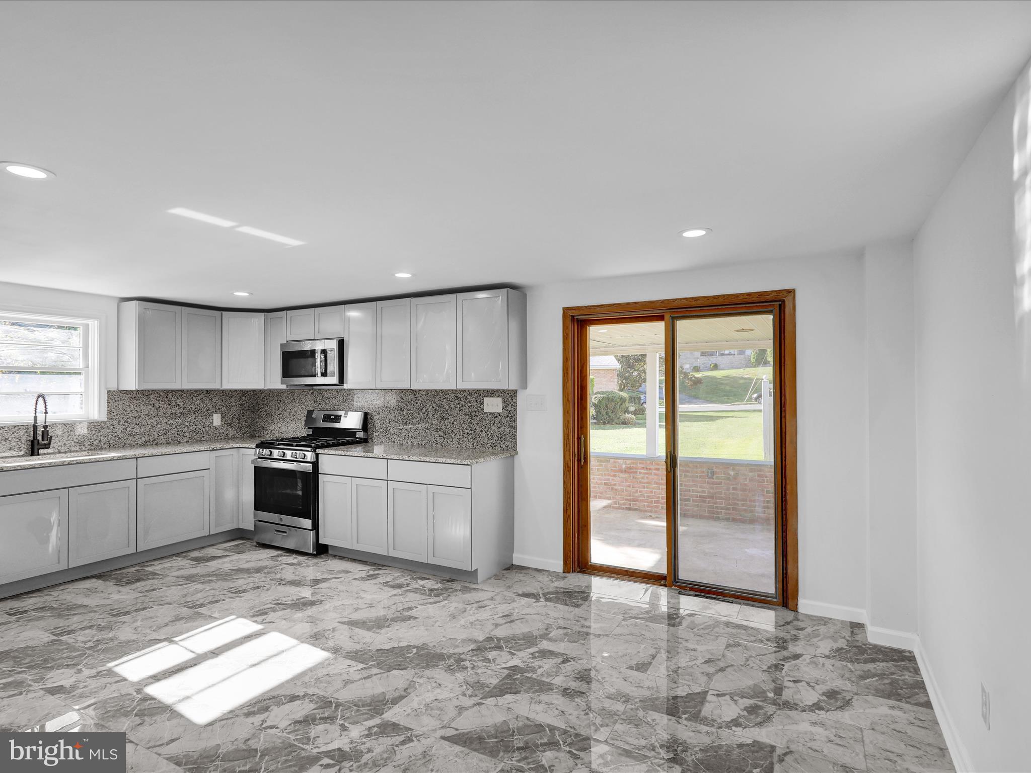 SHILLINGTON - Residential