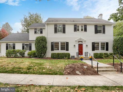 2424 LINCOLN STREET CAMP HILL PA 17011