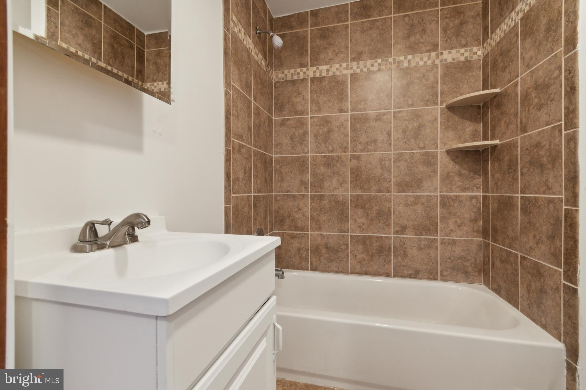 FELTONVILLE - Residential