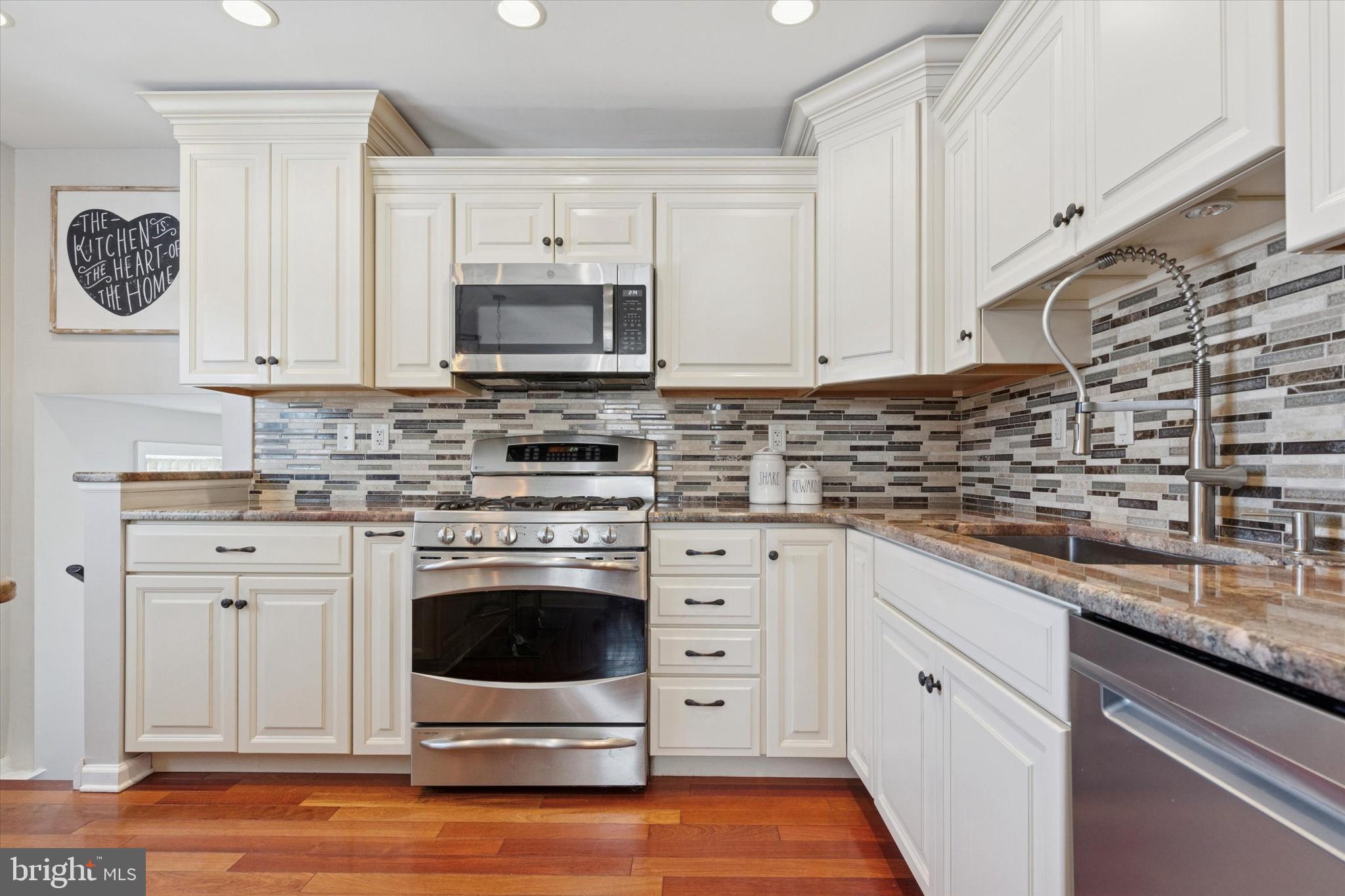 ORCHARD HILL - Residential