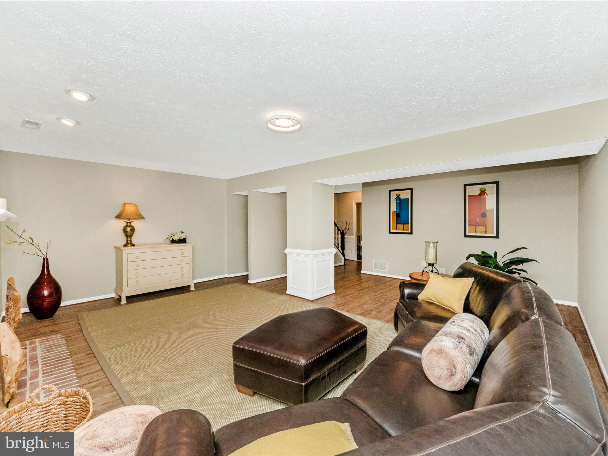 HOBBITS GLEN - Residential