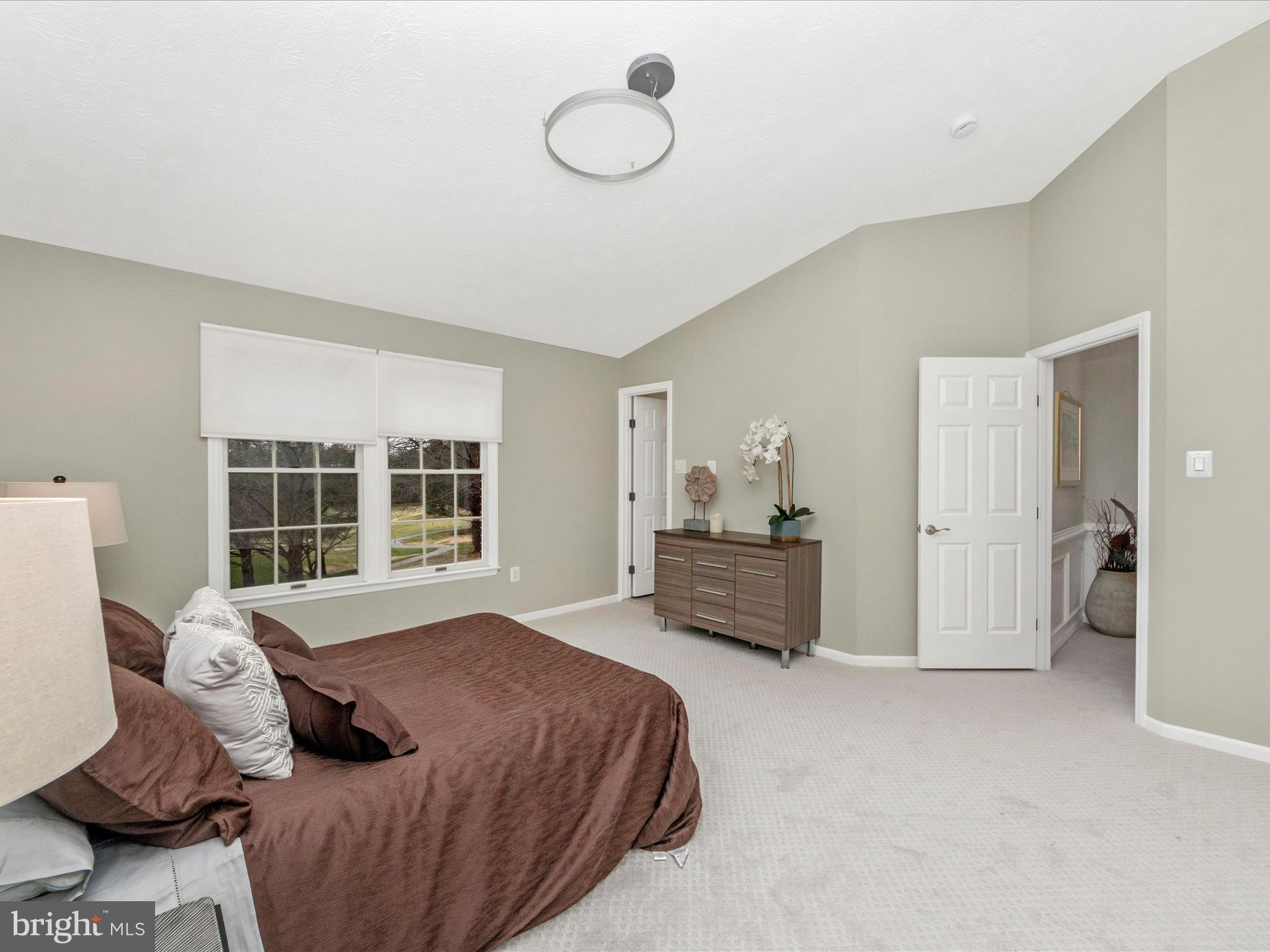 HOBBITS GLEN - Residential