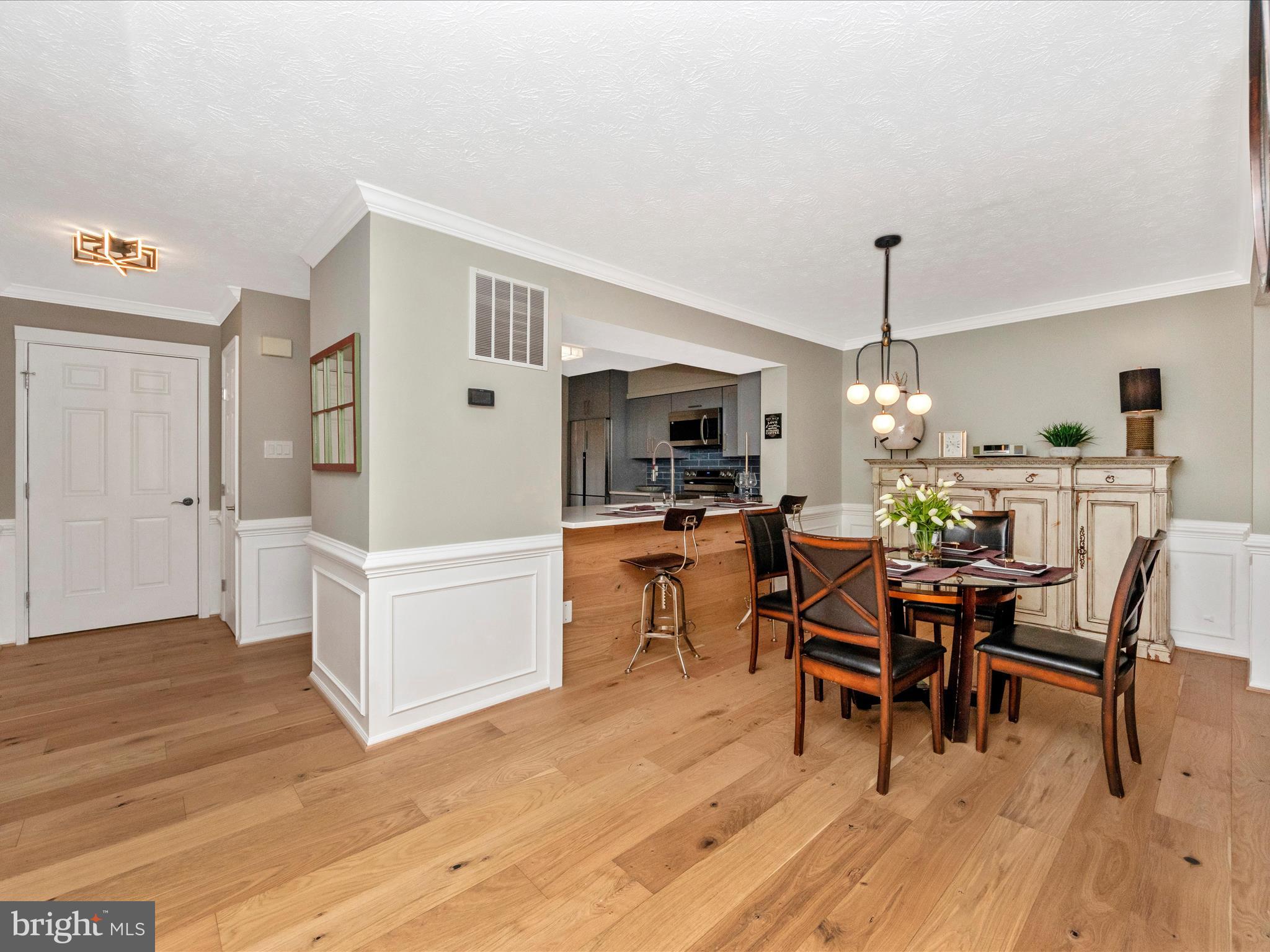 HOBBITS GLEN - Residential