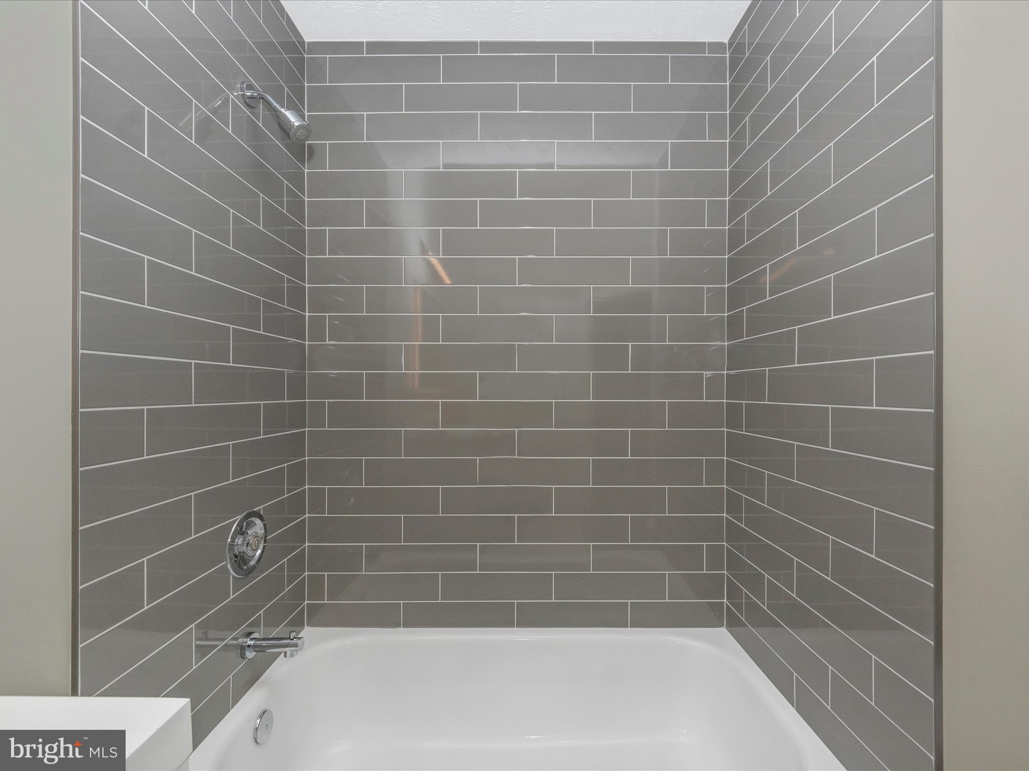 HOBBITS GLEN - Residential