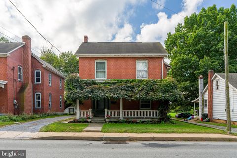 Photo of 2132 Main Street, LITITZ, PA 17543 (MLS # PALA2075520)