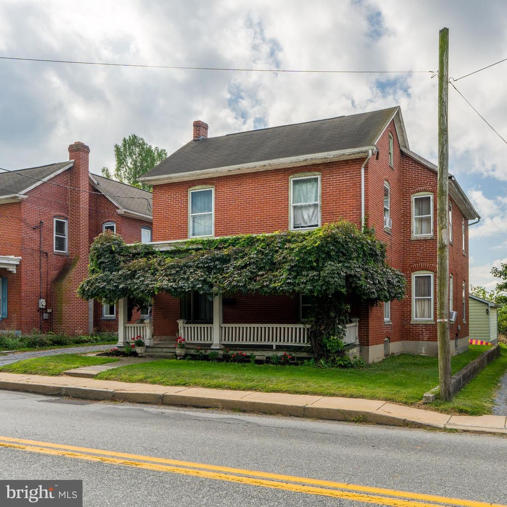 Photo of 2132 Main Street, LITITZ, PA 17543 (MLS # PALA2075520)