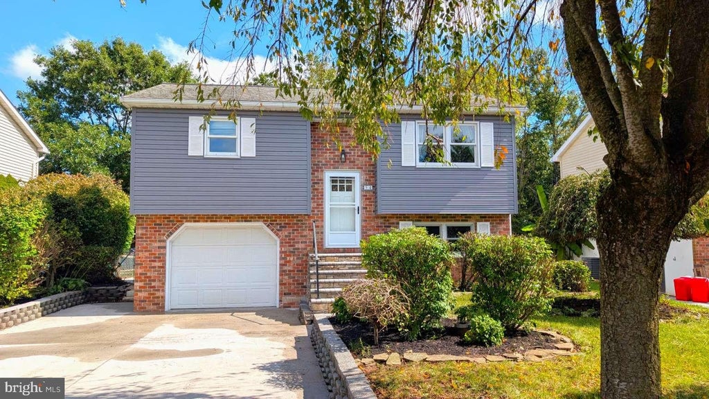 Photo of 54 Fawn Avenue, NEW OXFORD, PA 17350 (MLS # PAAD2025930)