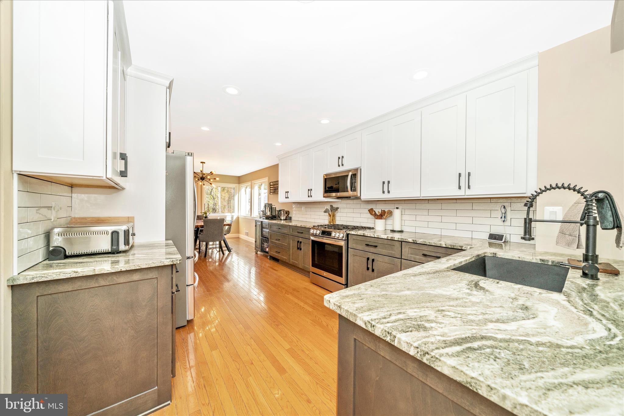 LOCH HAVEN - Residential