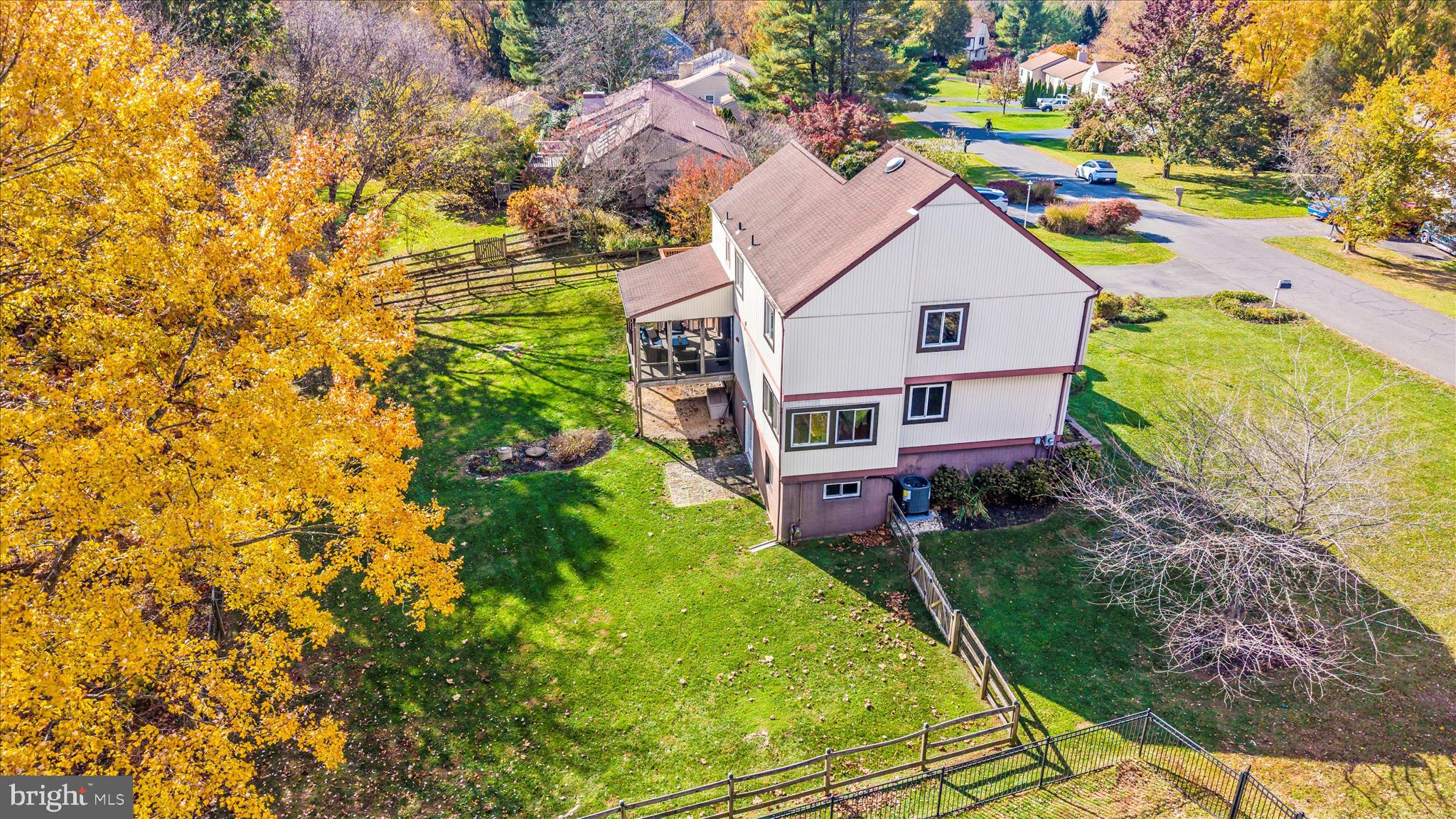 LOCH HAVEN - Residential