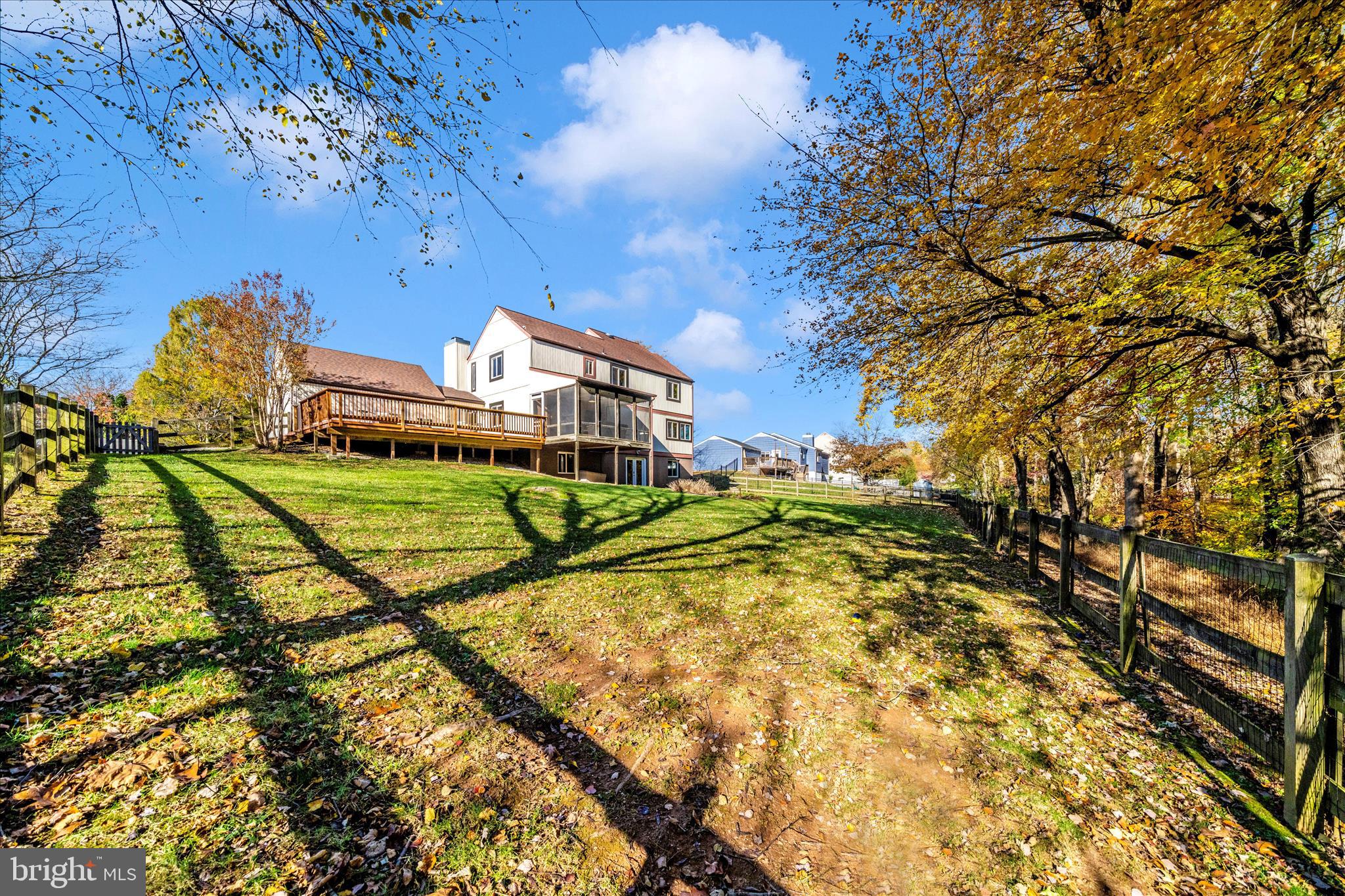 LOCH HAVEN - Residential