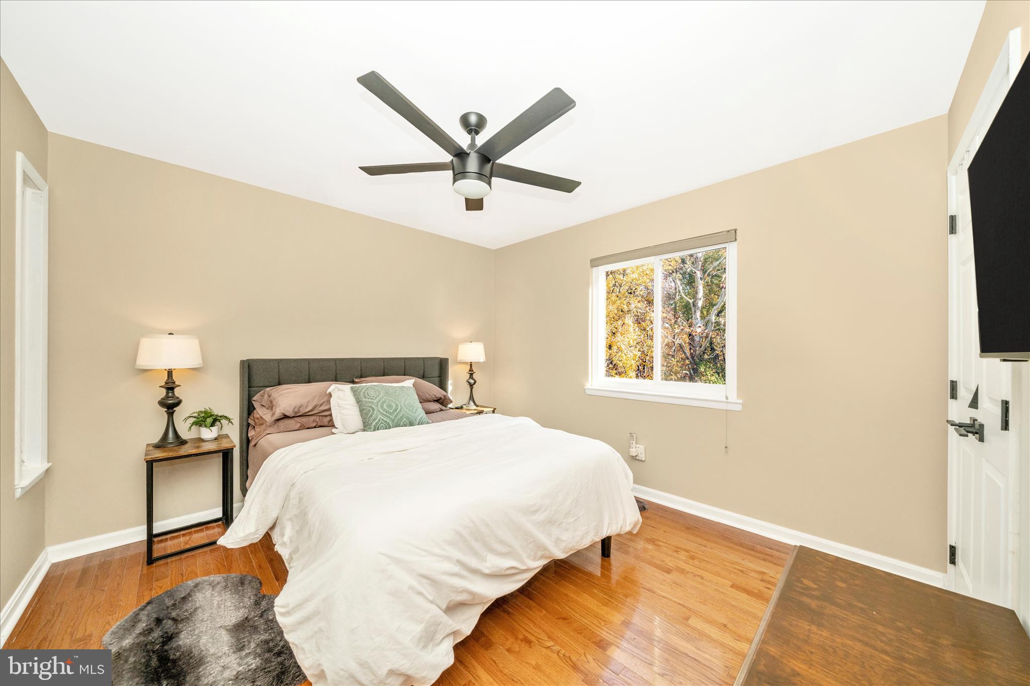 LOCH HAVEN - Residential