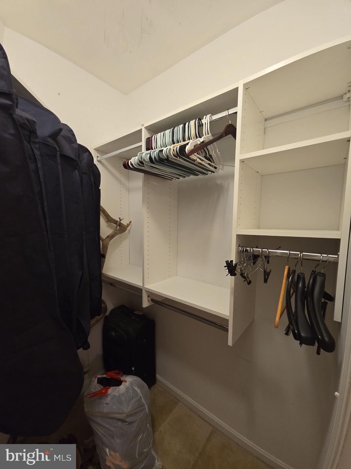 GROVE AT ARLINGTON - Residential Lease