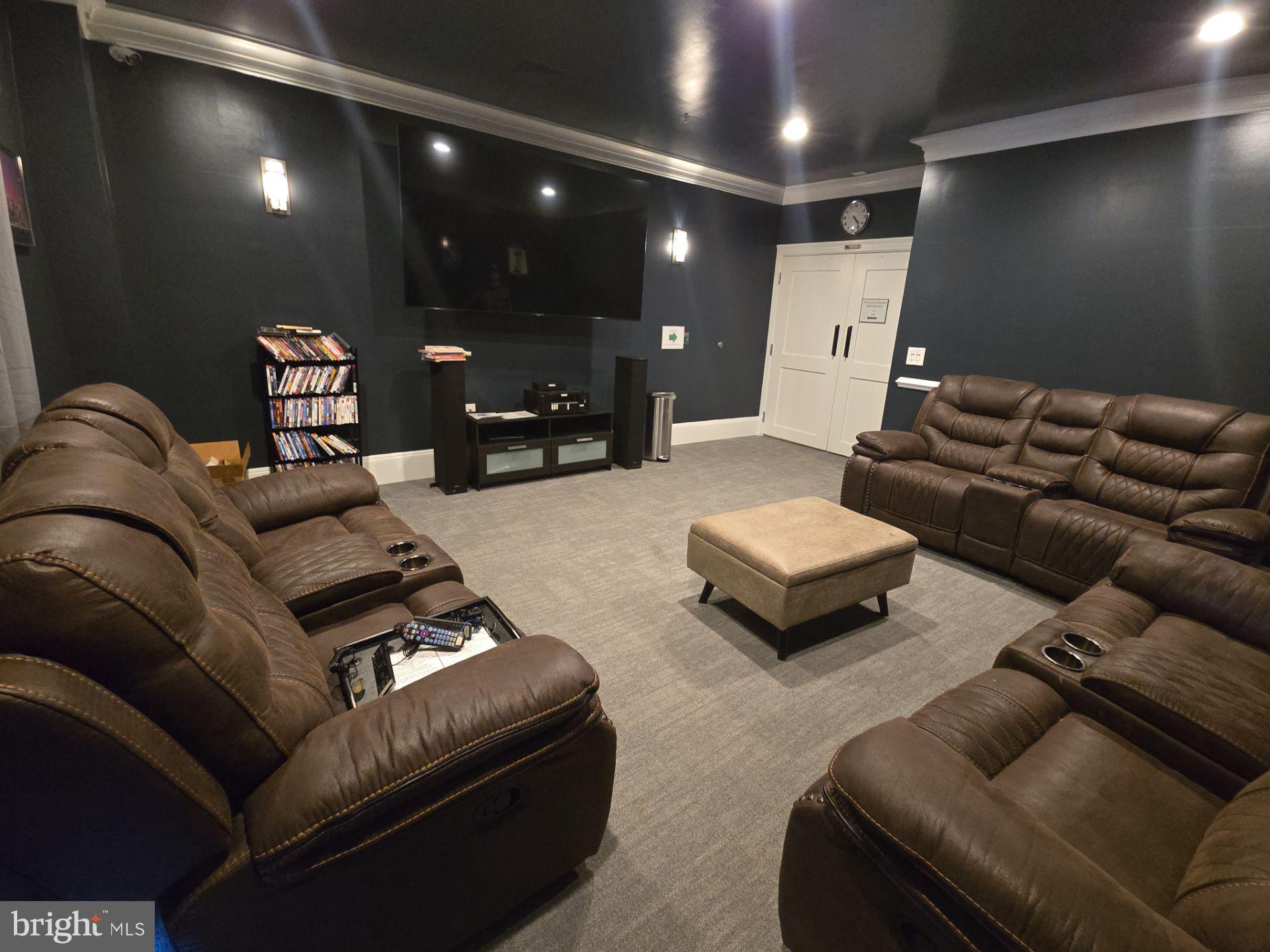 GROVE AT ARLINGTON - Residential Lease