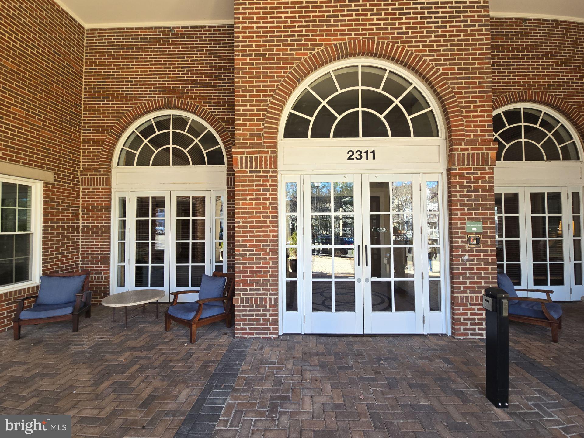 GROVE AT ARLINGTON - Residential Lease