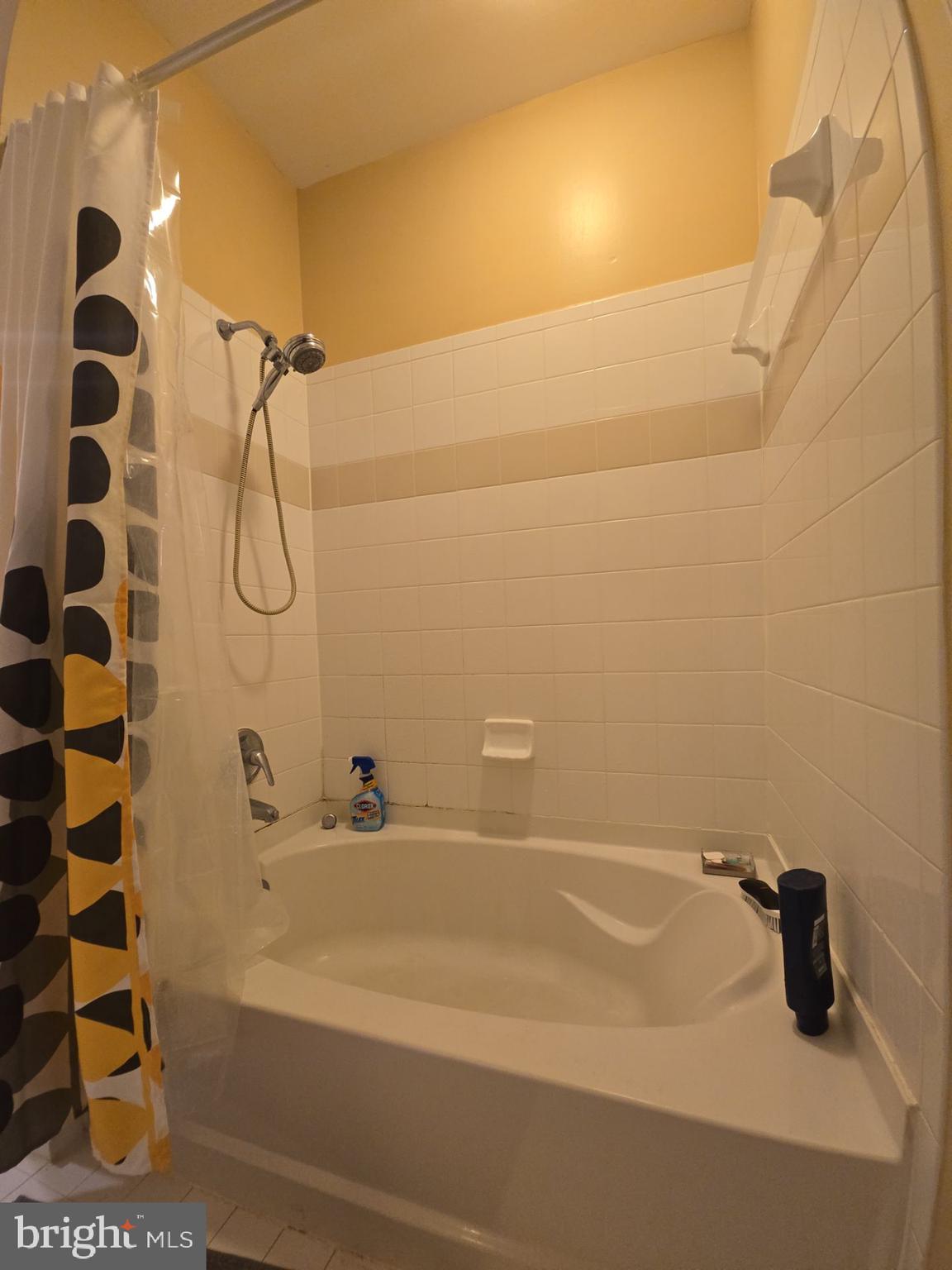 GROVE AT ARLINGTON - Residential Lease