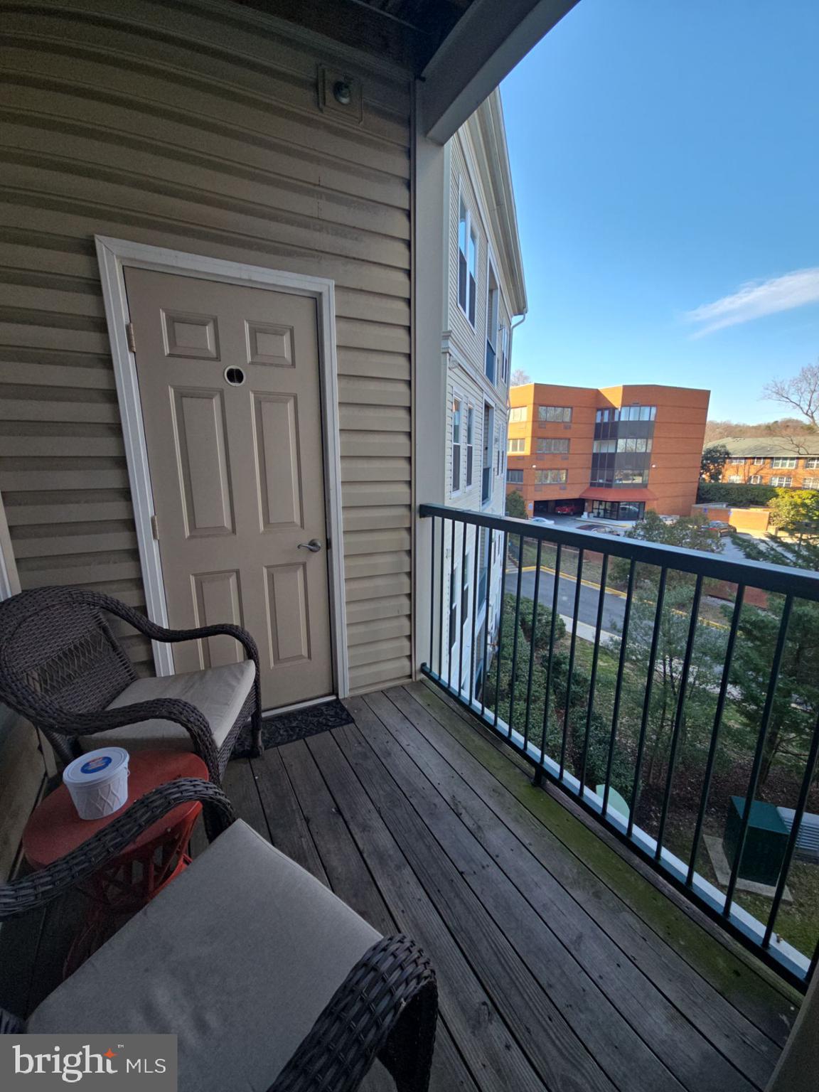 GROVE AT ARLINGTON - Residential Lease