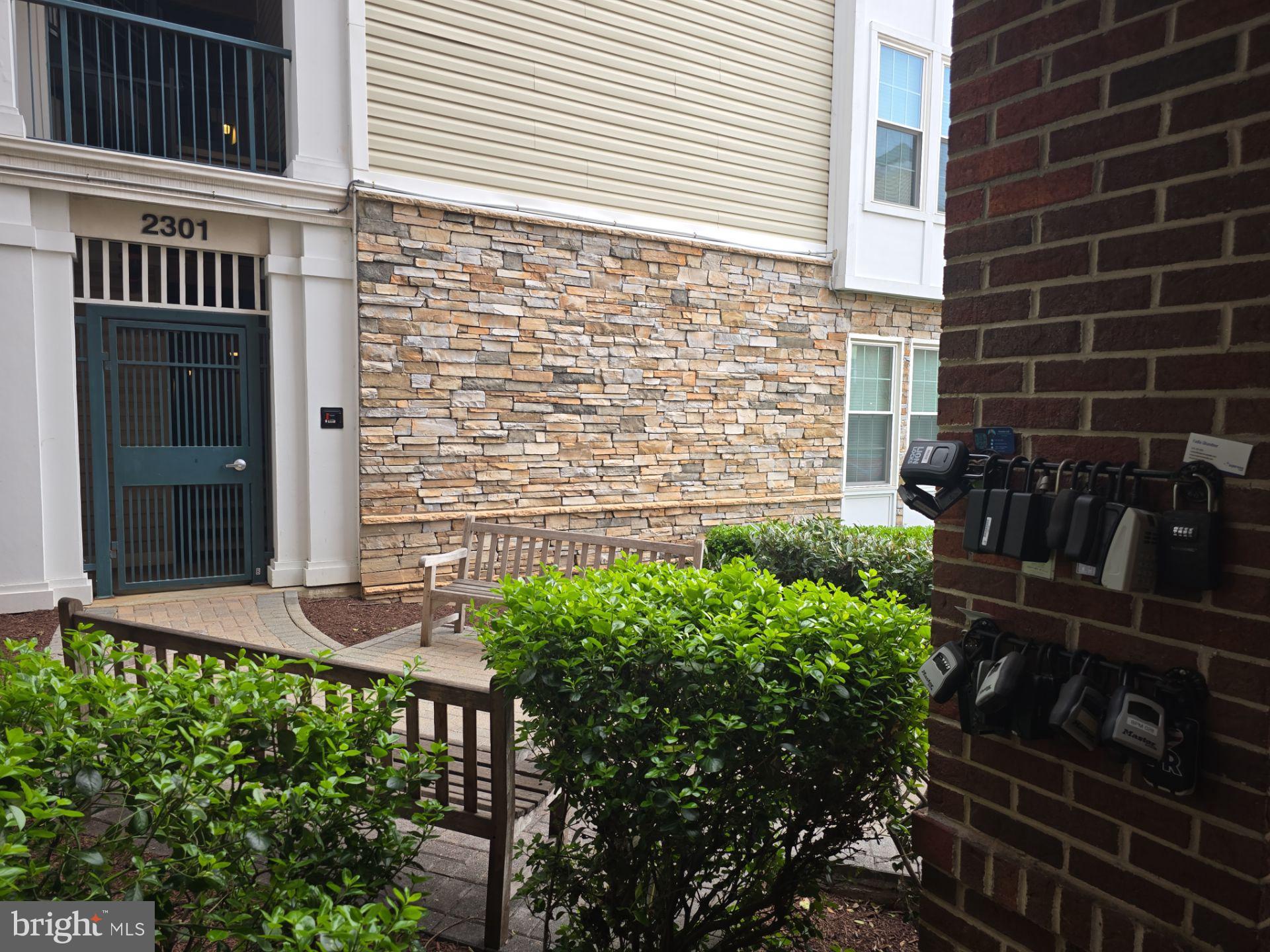 GROVE AT ARLINGTON - Residential Lease