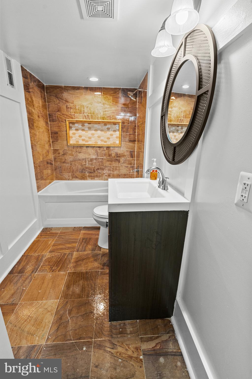 GARDENVILLE - Residential