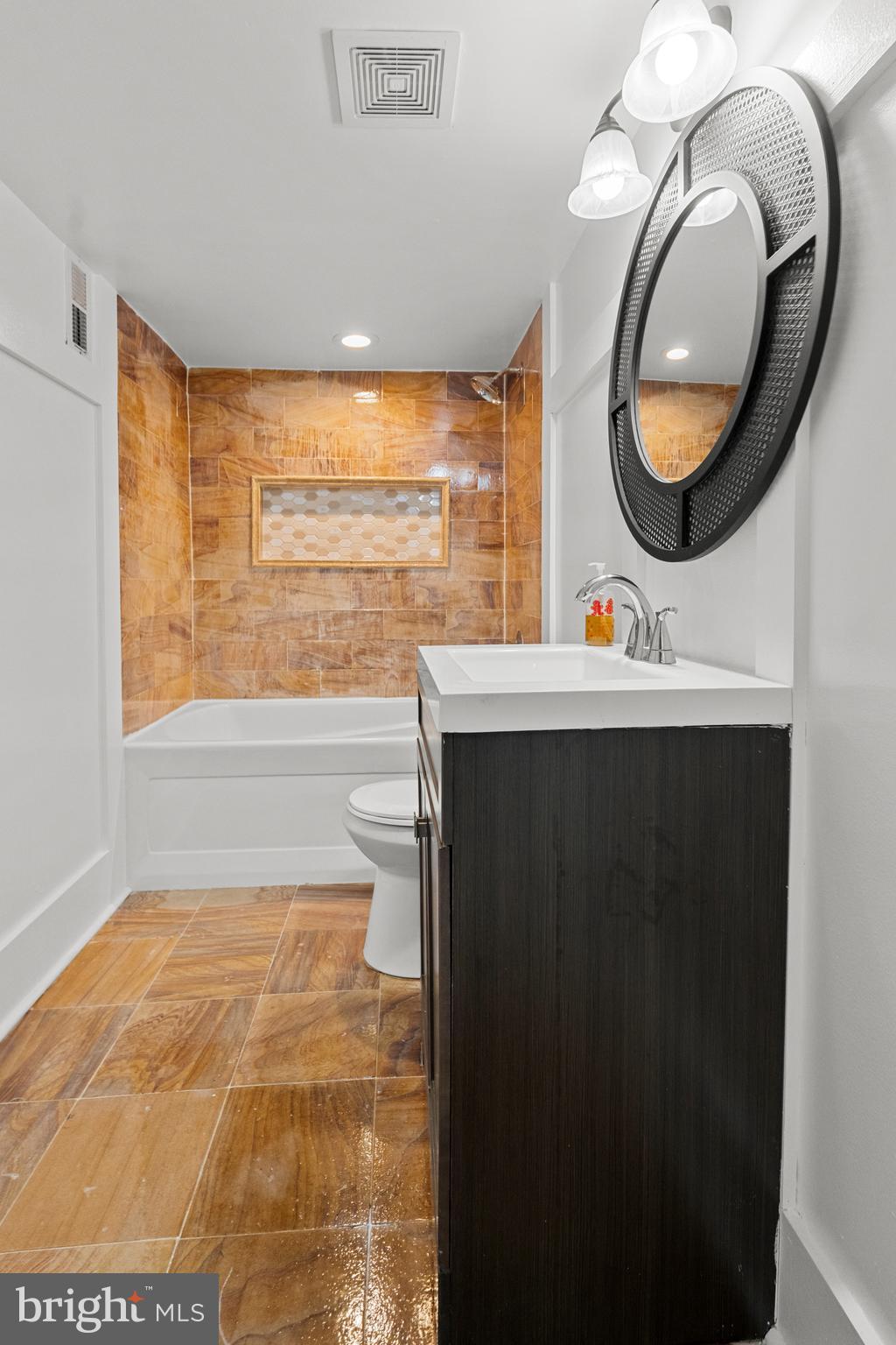 GARDENVILLE - Residential