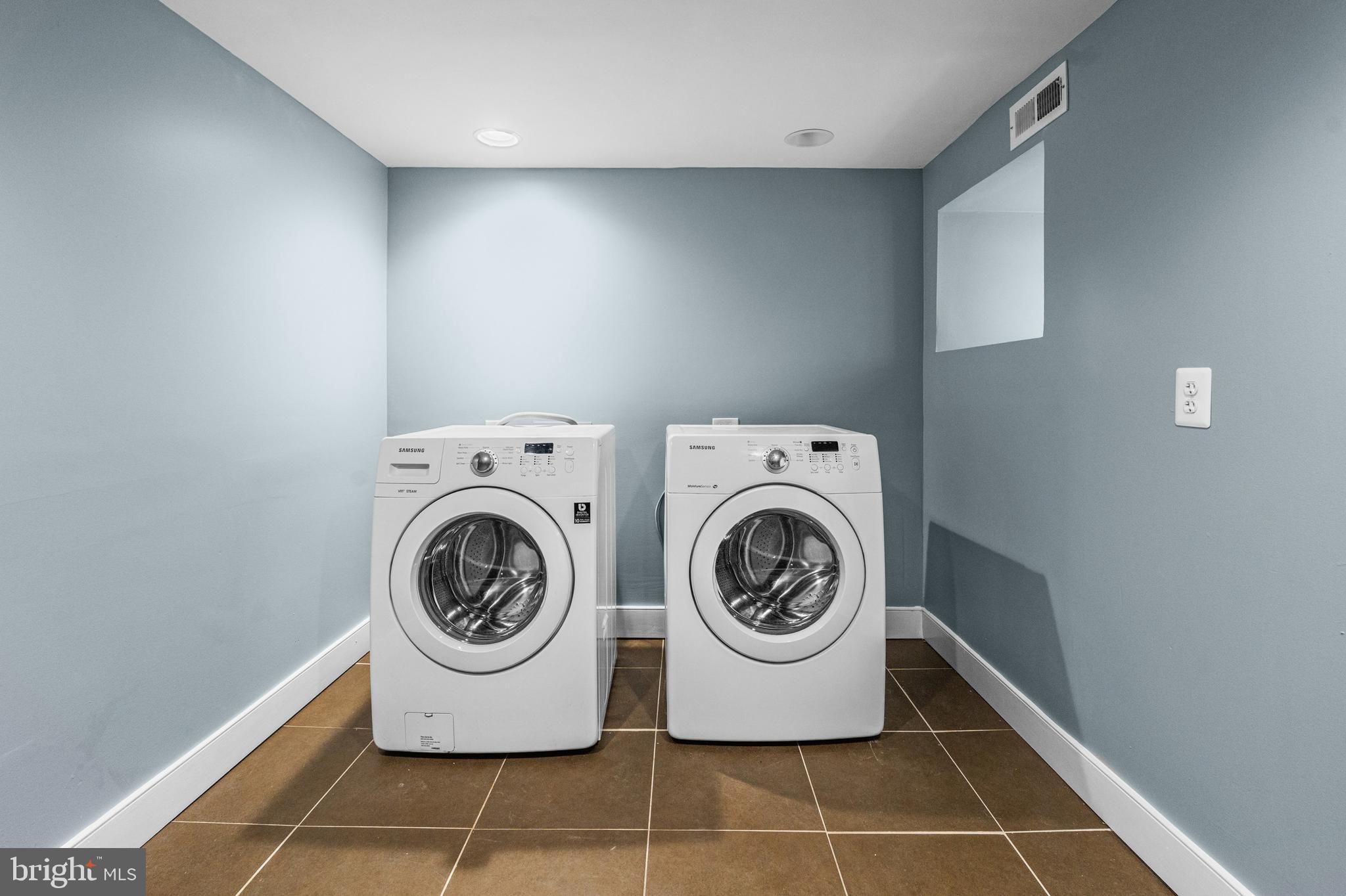 GARDENVILLE - Residential