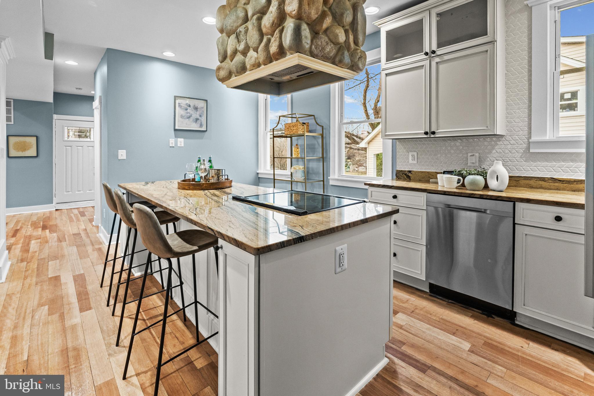 GARDENVILLE - Residential