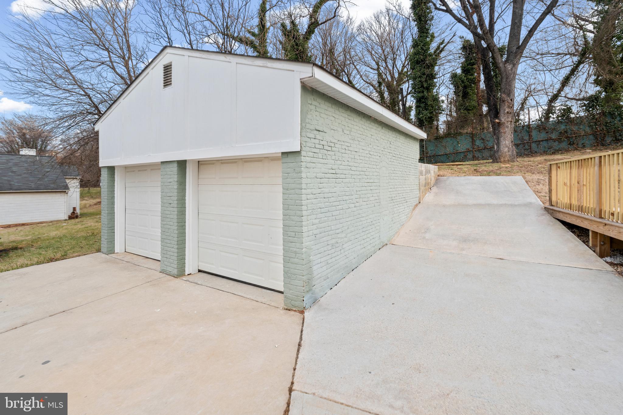 GARDENVILLE - Residential