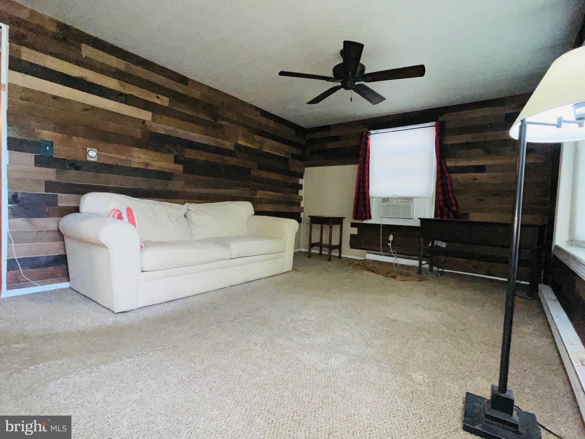 WALNUT GROVE - Residential