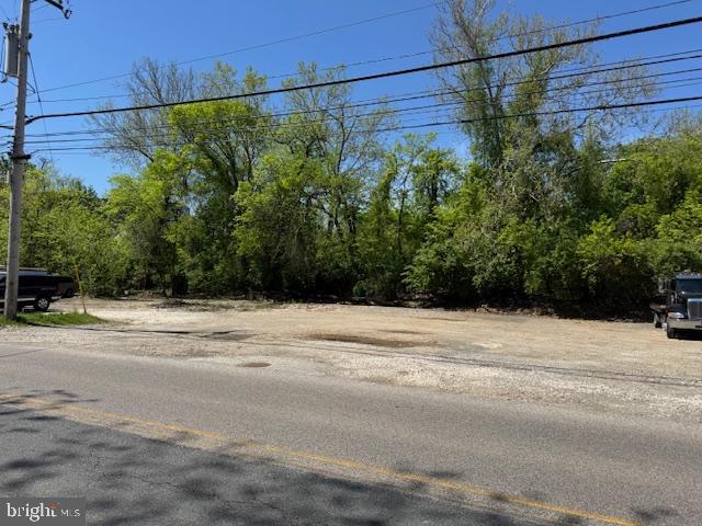 Rare Opportunity... The lot is located easy access to the Blue Route, the Pa Turnpike and public transportation. Wide variety for vehicle storage, perfect for contractors, landscapers, utility companies. Very hard to find a property with this size and location. Possible to fit 8-10 large vehicles.