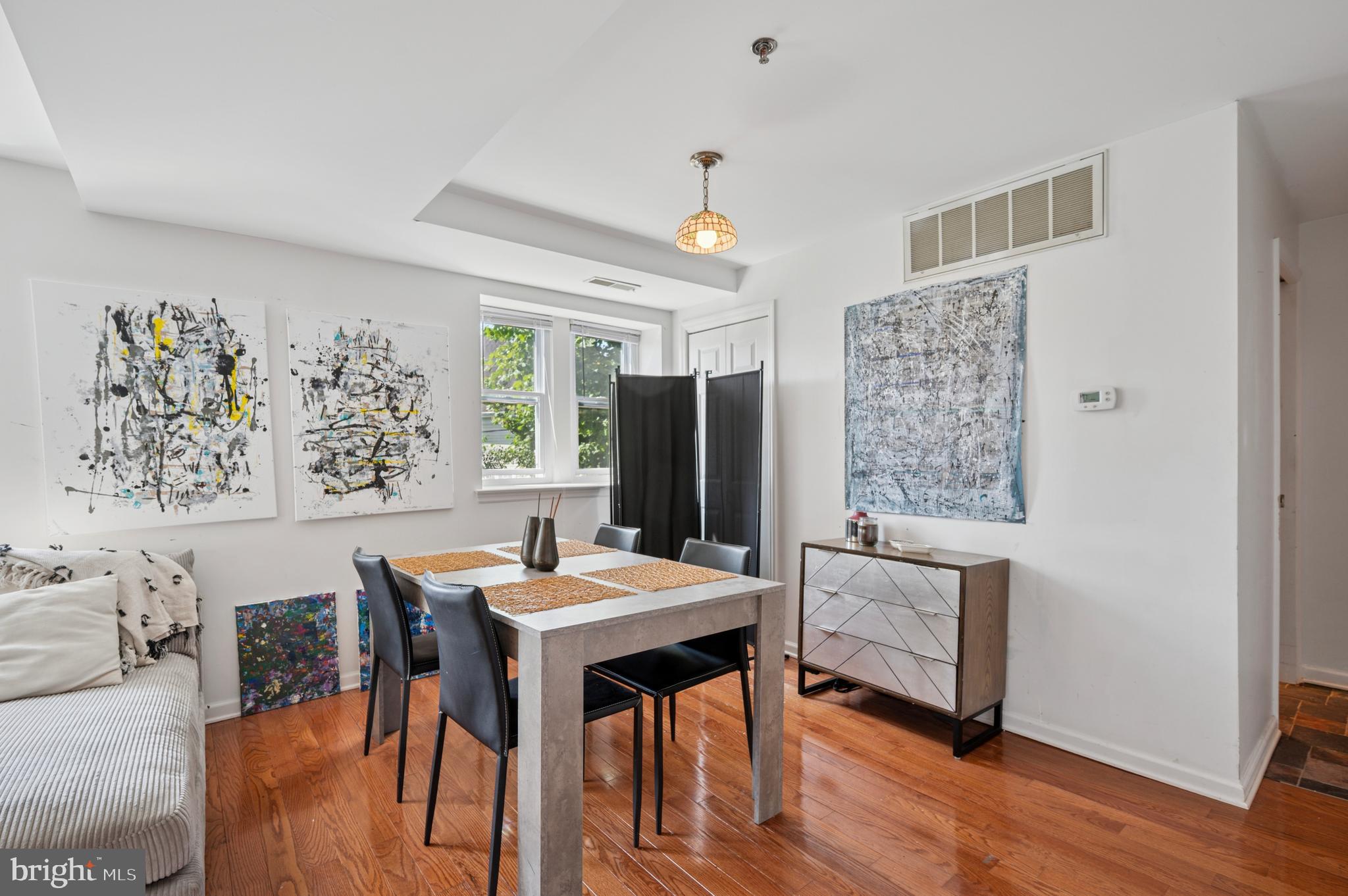 237 W MONTGOMERY AVE 1Q