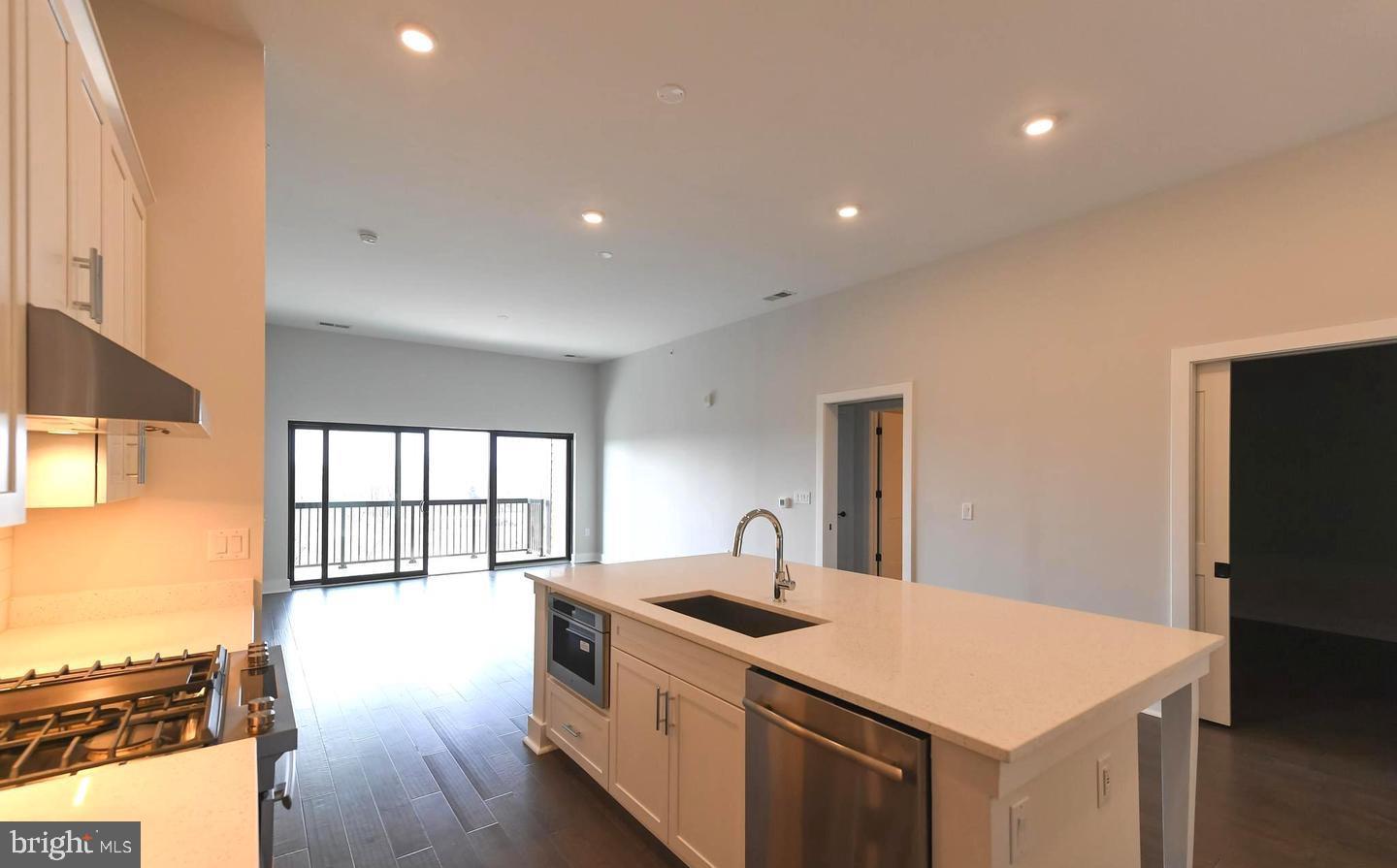 ONE LOUDOUN - Residential Lease