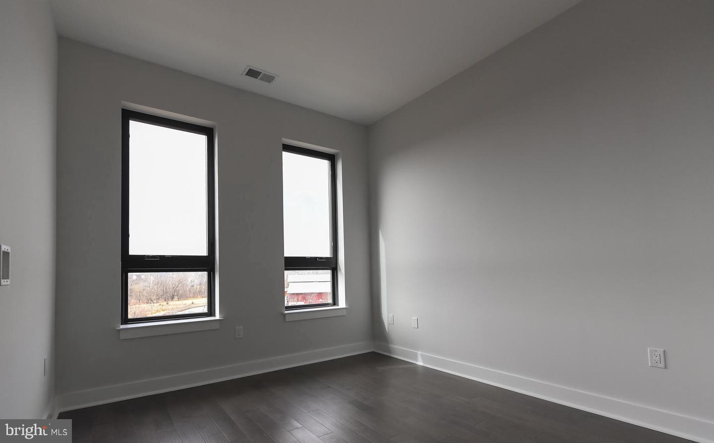 ONE LOUDOUN - Residential Lease