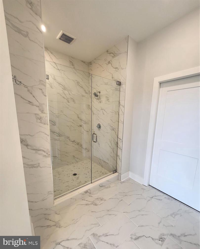 ONE LOUDOUN - Residential Lease