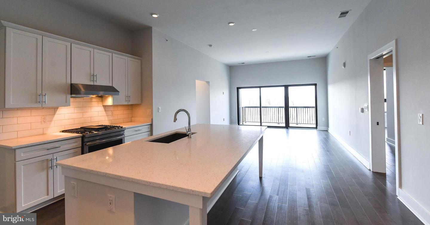 ONE LOUDOUN - Residential Lease