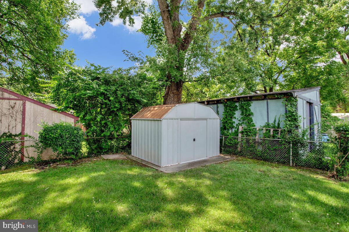 HOLLYWOOD - Residential