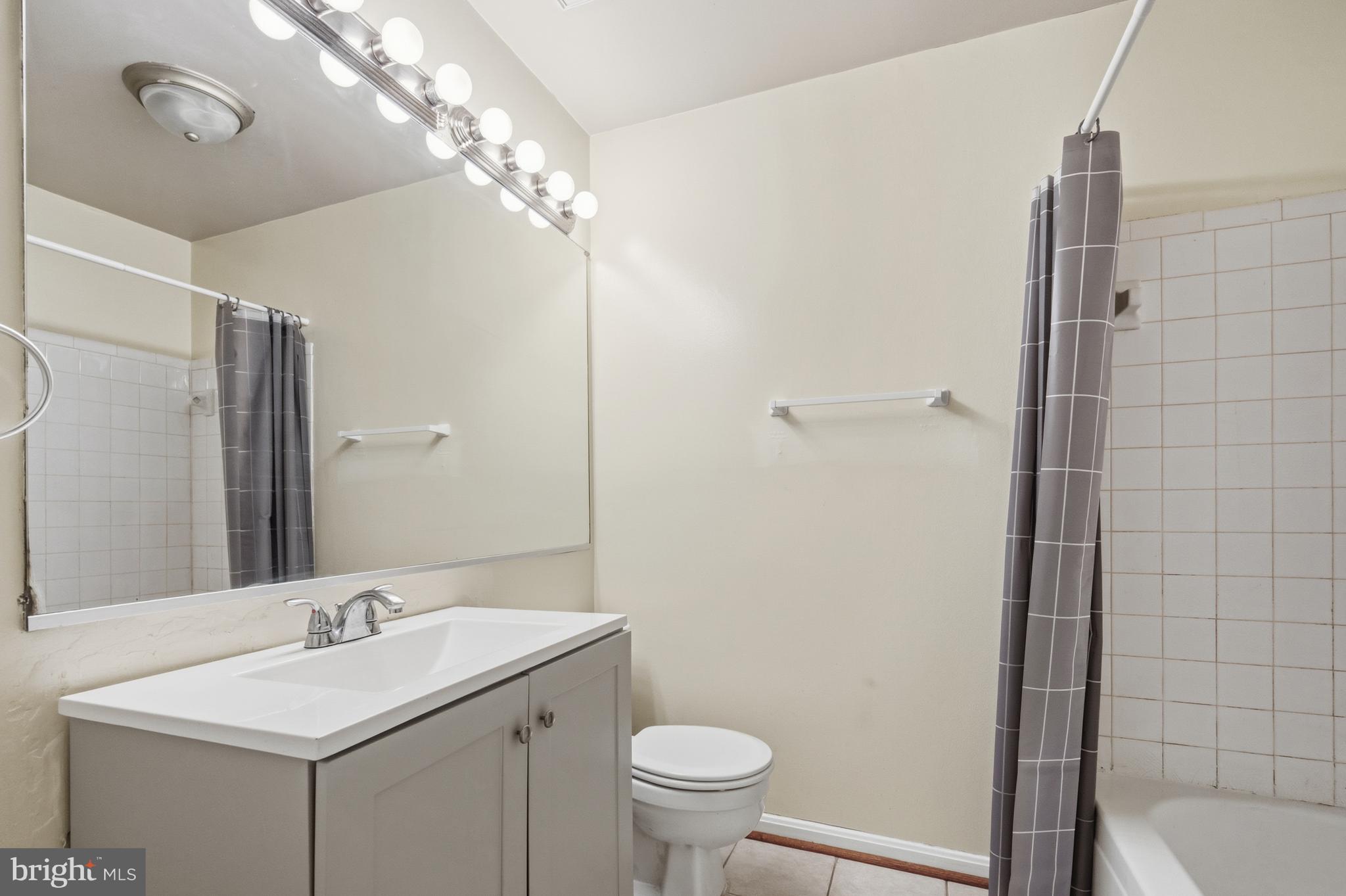 ROSECROFT COMMONS - Residential