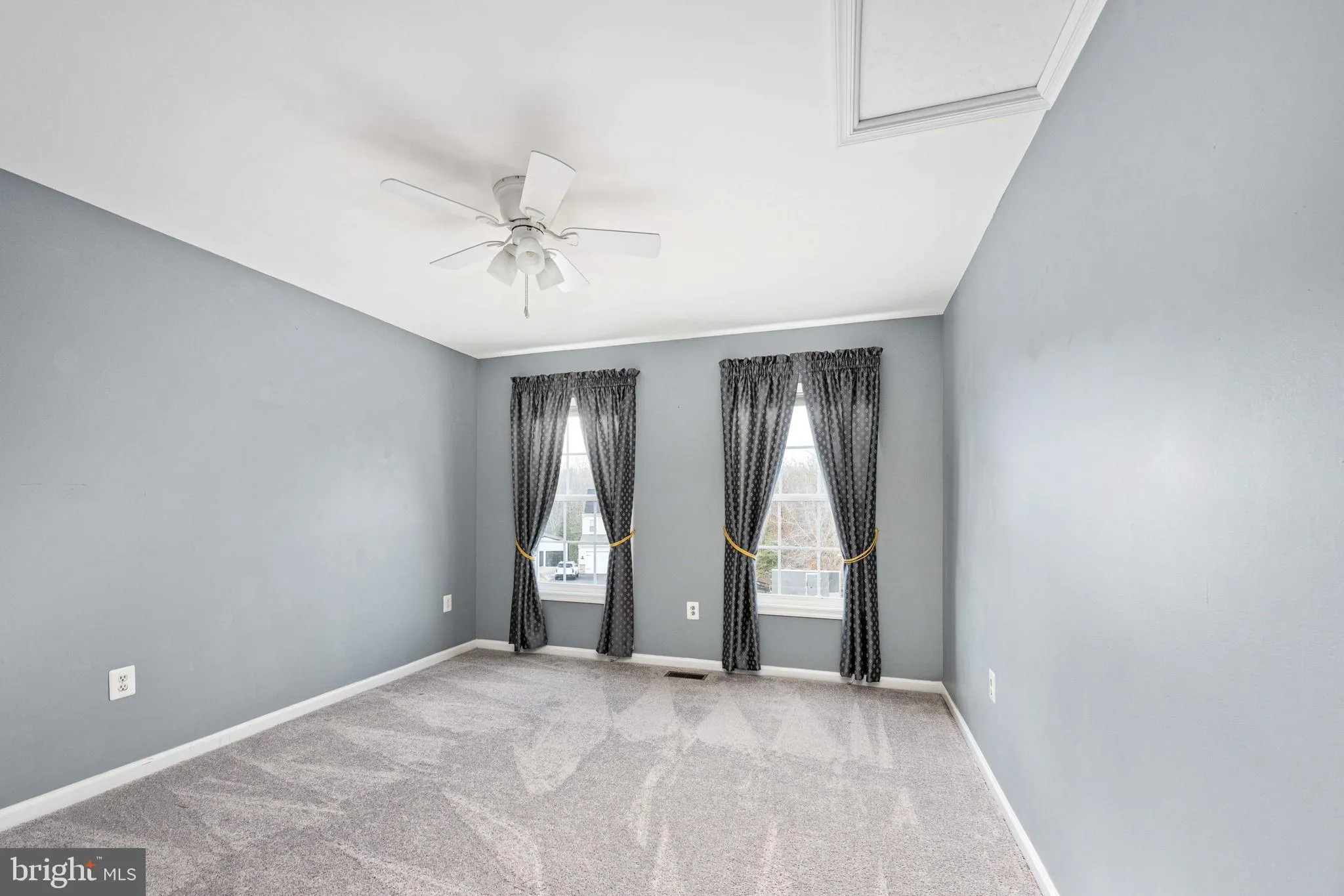 Fredericksburg, Virginia 22406, United States, 4 Bedrooms Bedrooms, ,4 BathroomsBathrooms,Residential,Contingent,249632