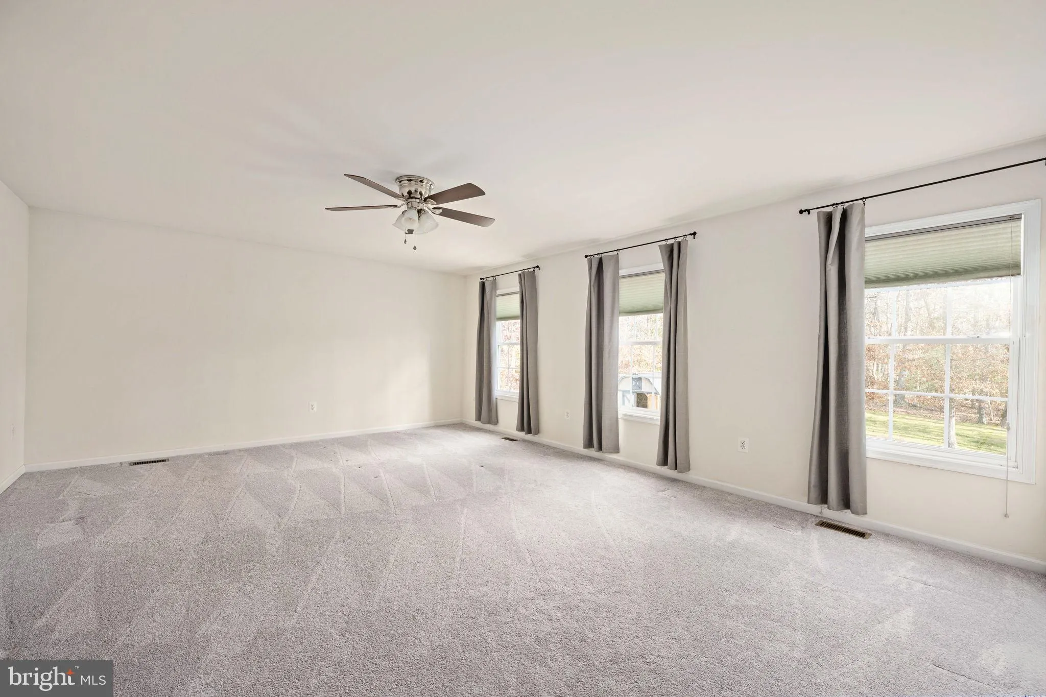 Fredericksburg, Virginia 22406, United States, 4 Bedrooms Bedrooms, ,4 BathroomsBathrooms,Residential,Contingent,249632