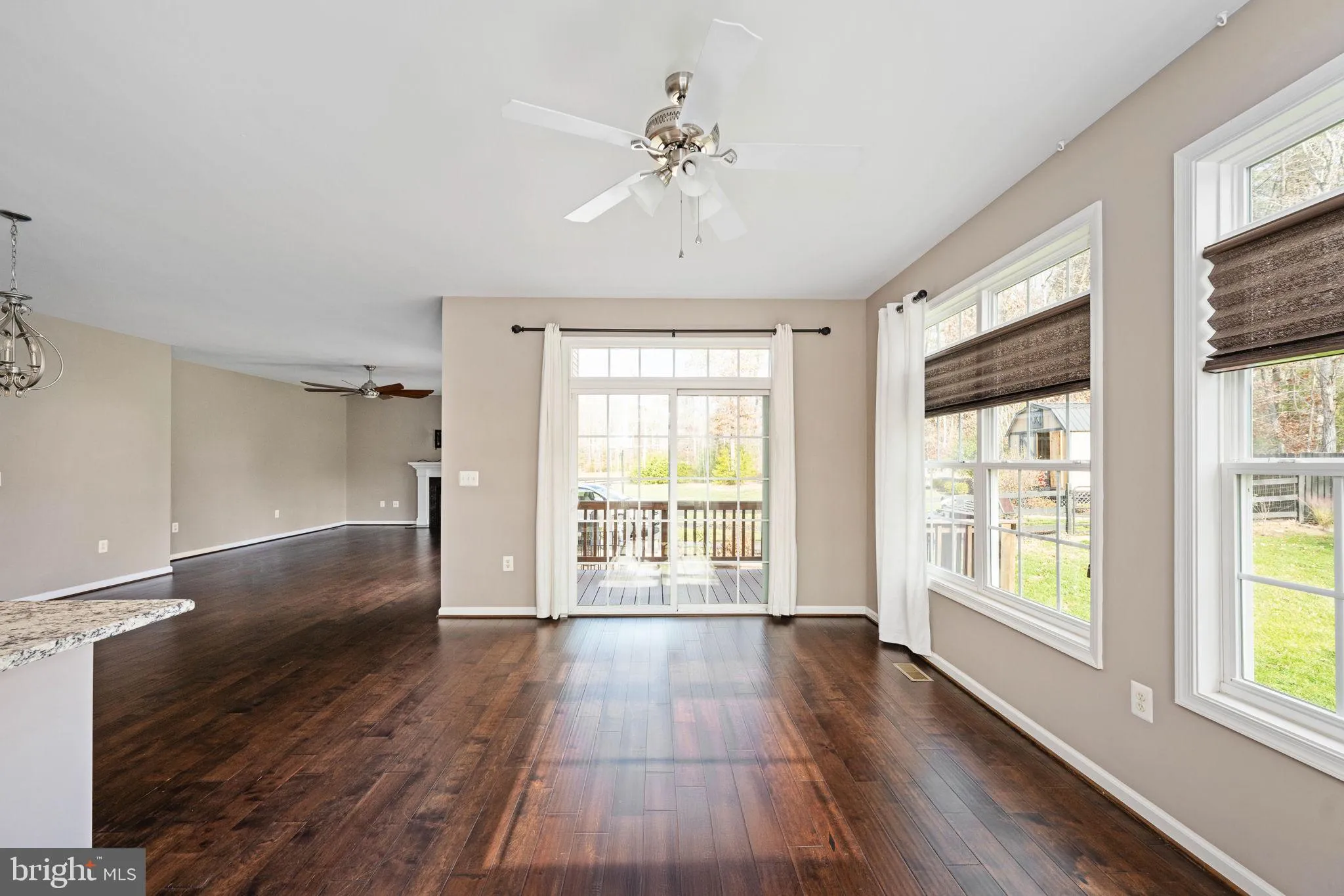 Fredericksburg, Virginia 22406, United States, 4 Bedrooms Bedrooms, ,4 BathroomsBathrooms,Residential,Contingent,249632